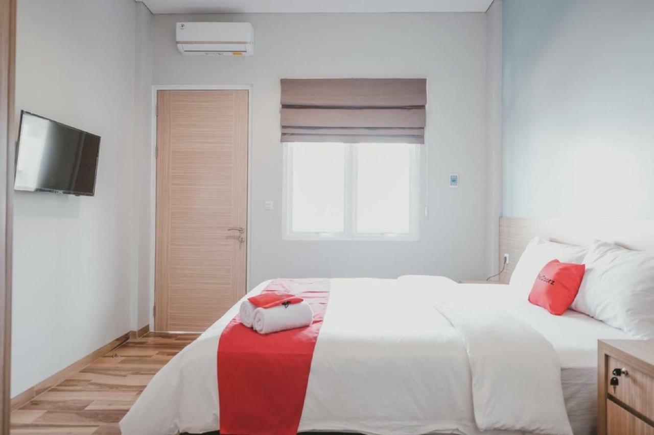 Guest house Reddoorz @ Karet Pedurenan 3 Jakarta
