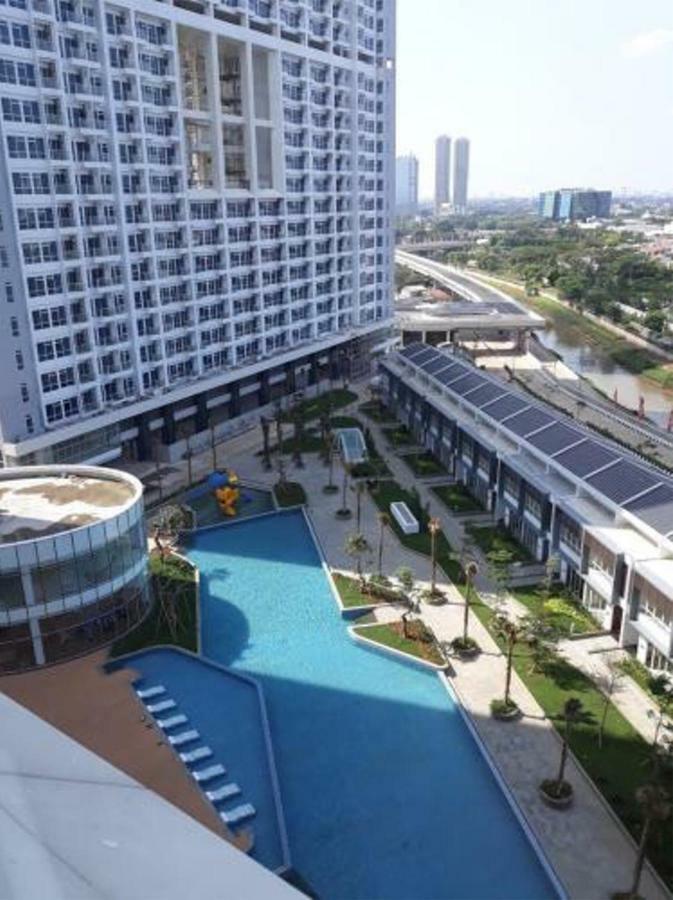 Apartemen Puri Mansion Jl. Lingkar Luar Barat Kelurahan Duri Kosambi Kecamatan Cengkareng Barat *