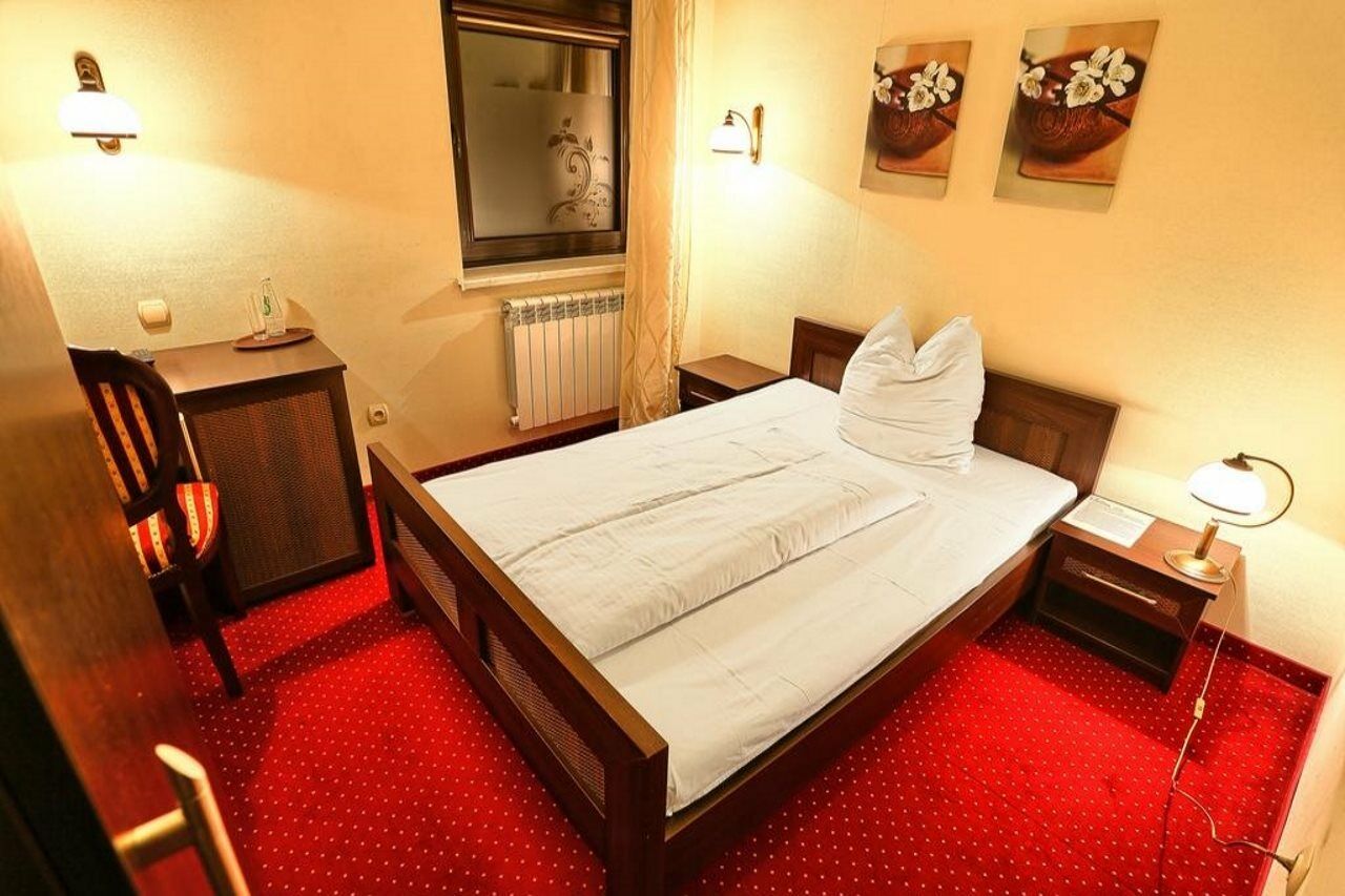 Zodiak Mt Haryono By Kagum Hotel