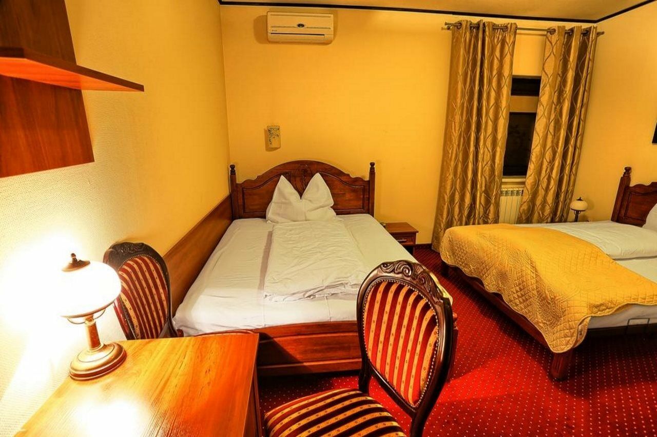 Zodiak Mt Haryono By Kagum Hotel Jakarta
