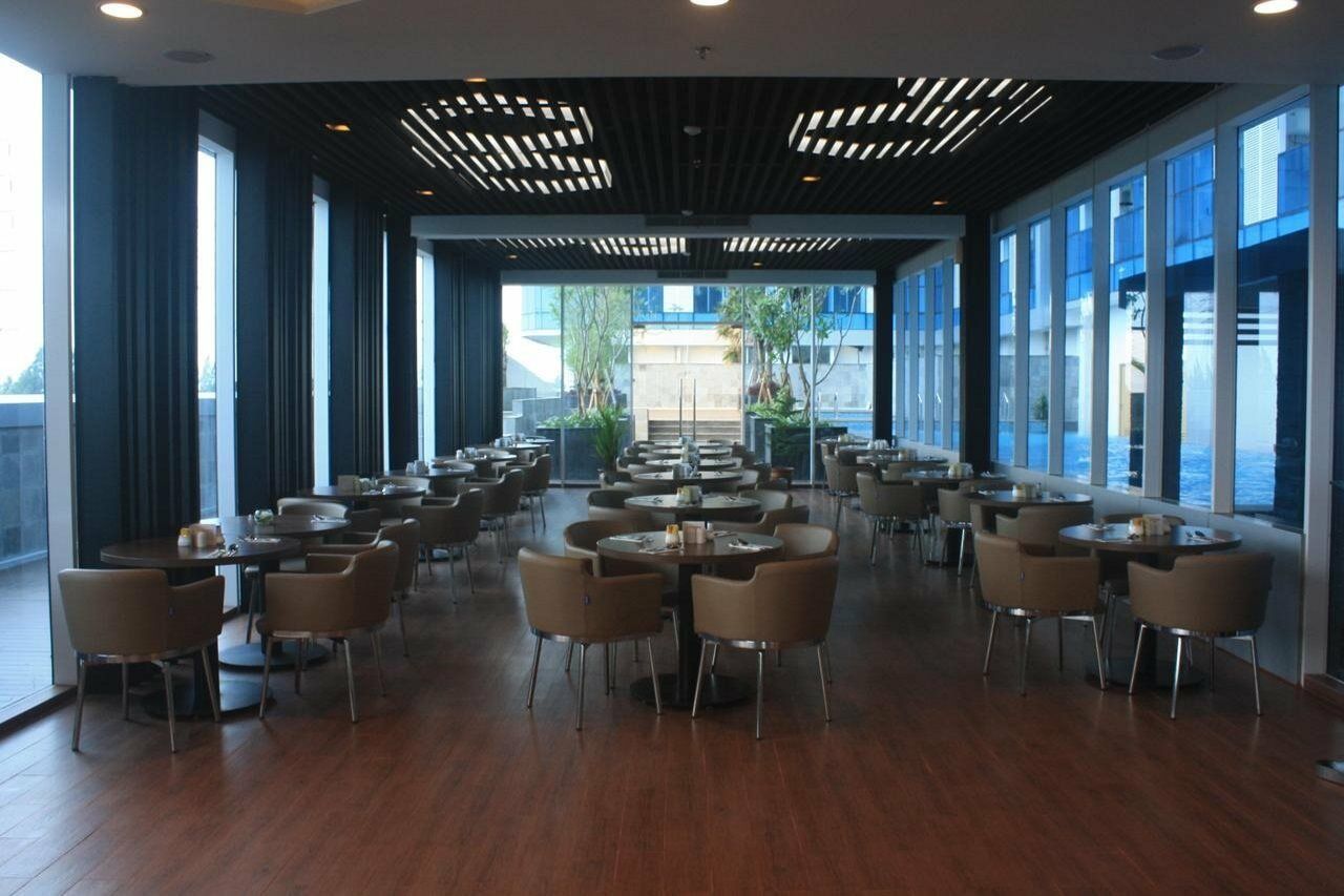 Best Western Premier The Hive 4*
