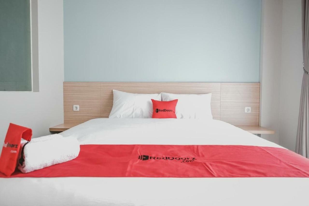 Reddoorz @ Karet Pedurenan 3 Guest house Jakarta
