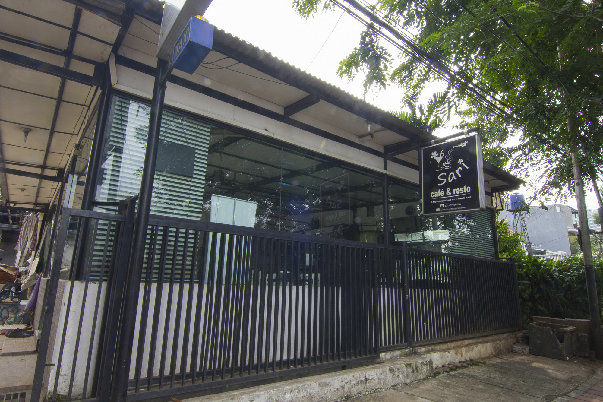 House Of Arsonia Bougainvillea *