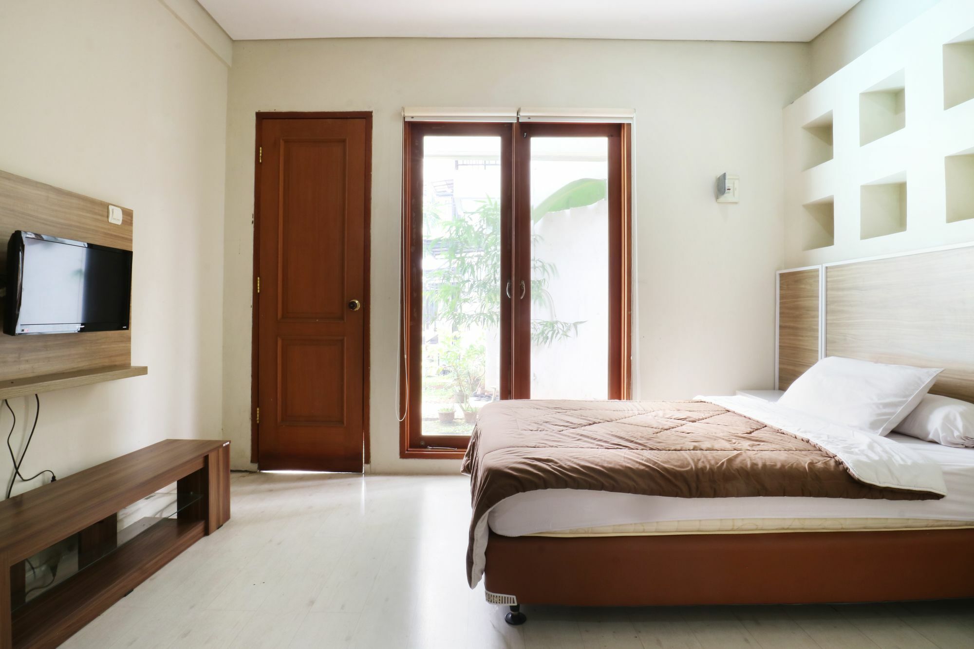 Oyo 968 Tirthankara Hotel 2*
