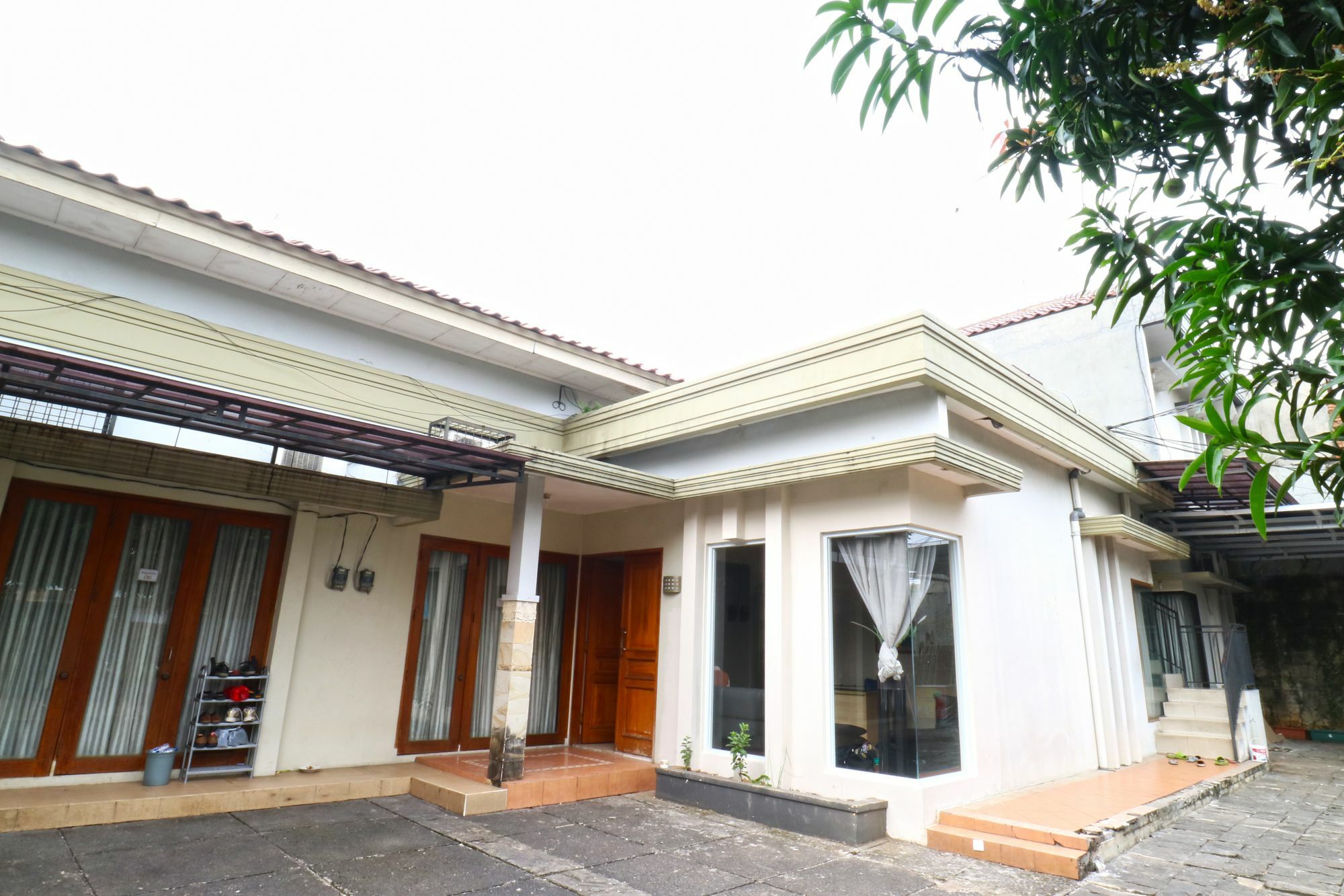 Oyo 968 Tirthankara 2*