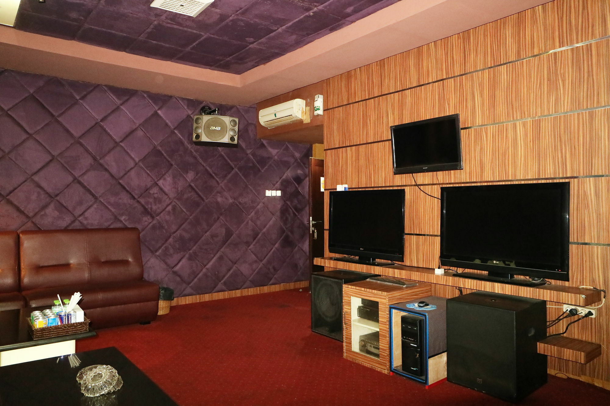 Hotel Reddoorz At Jalan Gunung Sahari