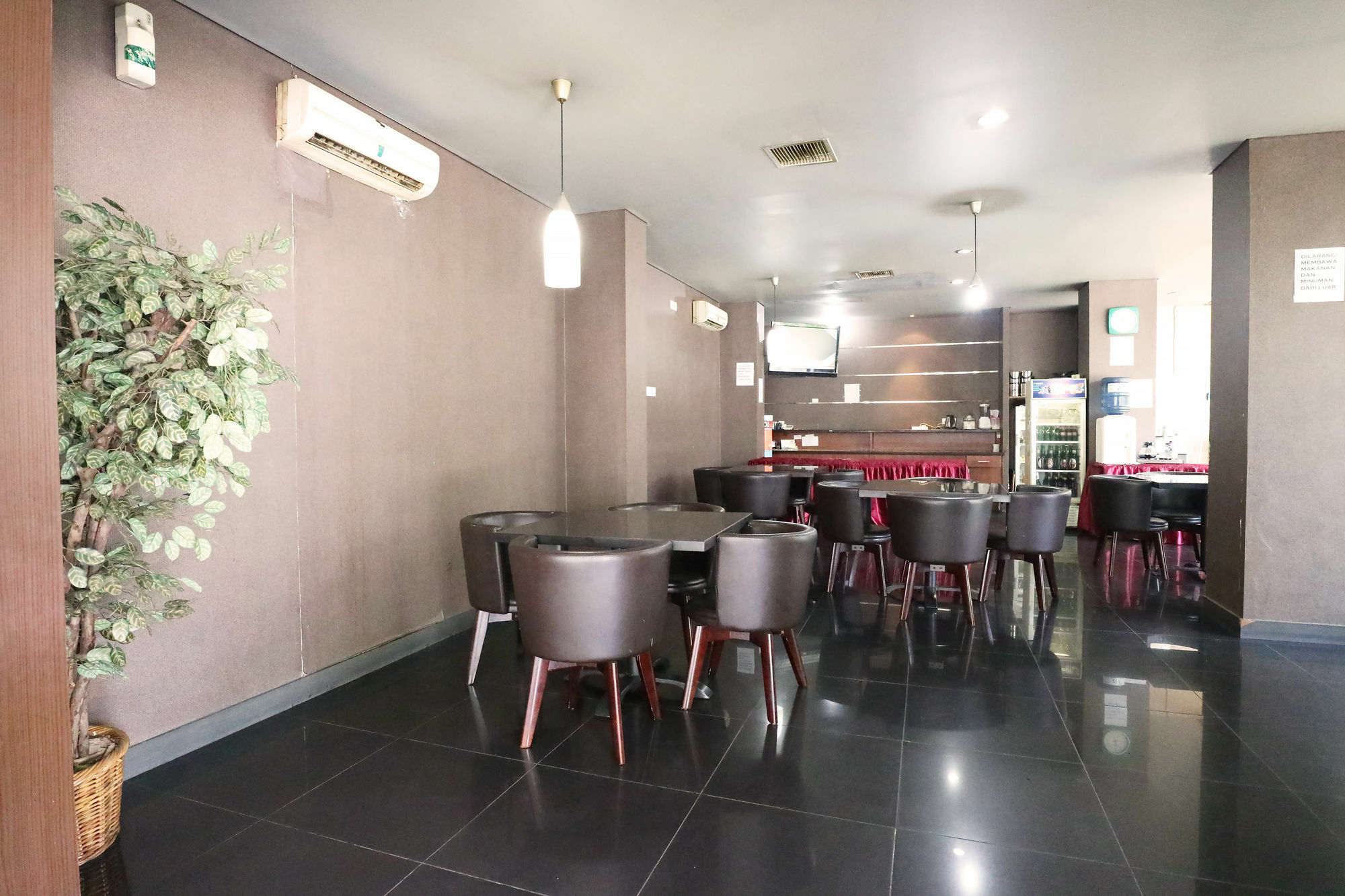 Hotel Reddoorz At Jalan Gunung Sahari Jakarta