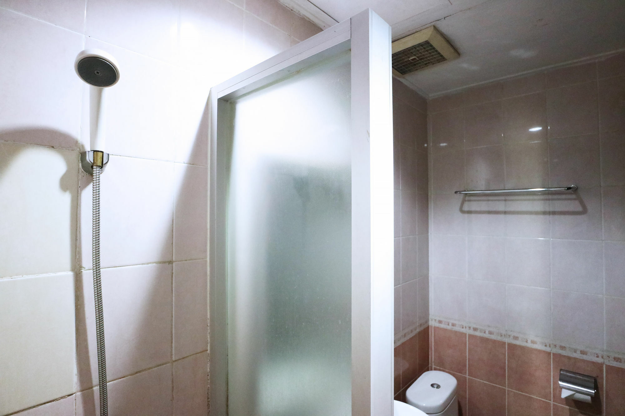 Hotel Reddoorz At Jalan Gunung Sahari