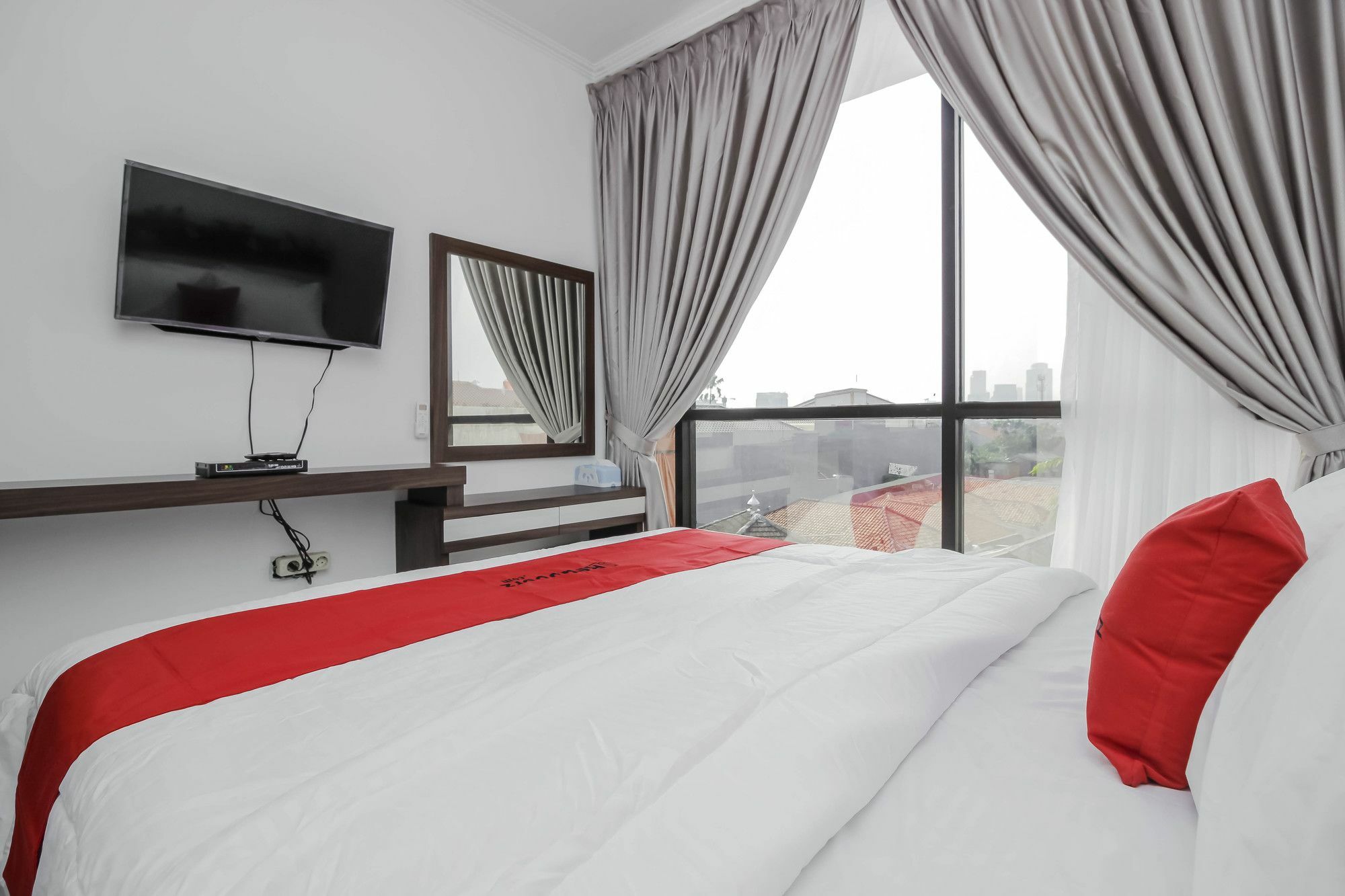 Reddoorz At Mampang Prapatan