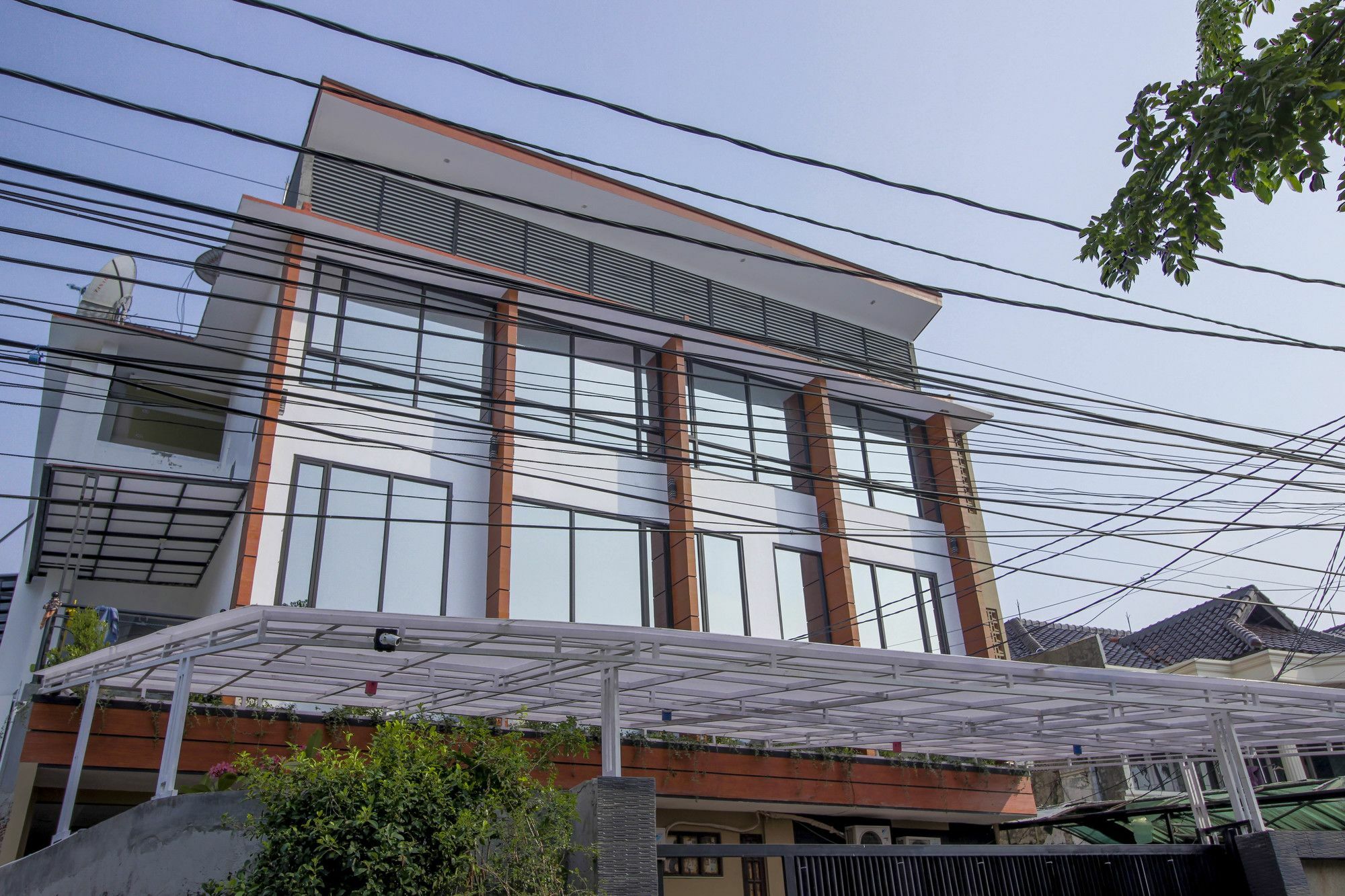Hotel Reddoorz At Mampang Prapatan 3*