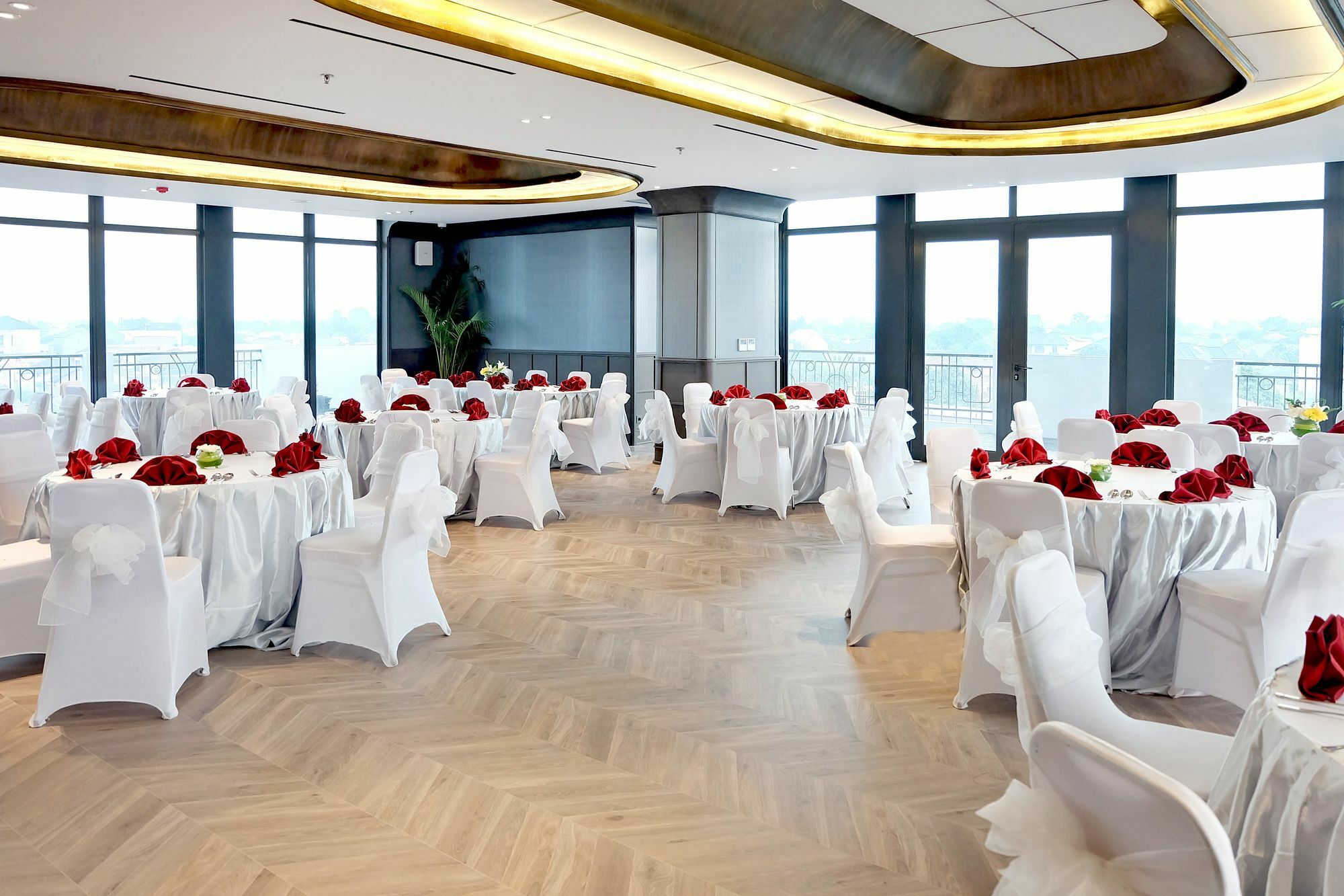 Khách sạn Goodrich Suites, Jakarta