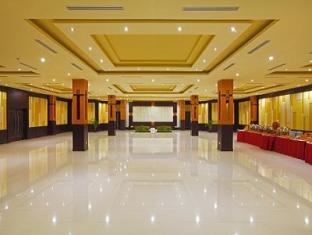 Orchardz Jayakarta Hotel