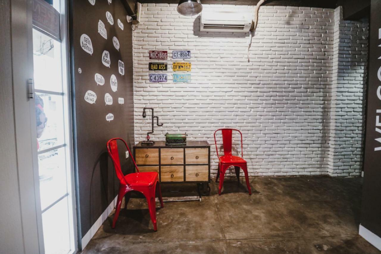 Reddoorz Near Lokasari Square Guest house Jakarta