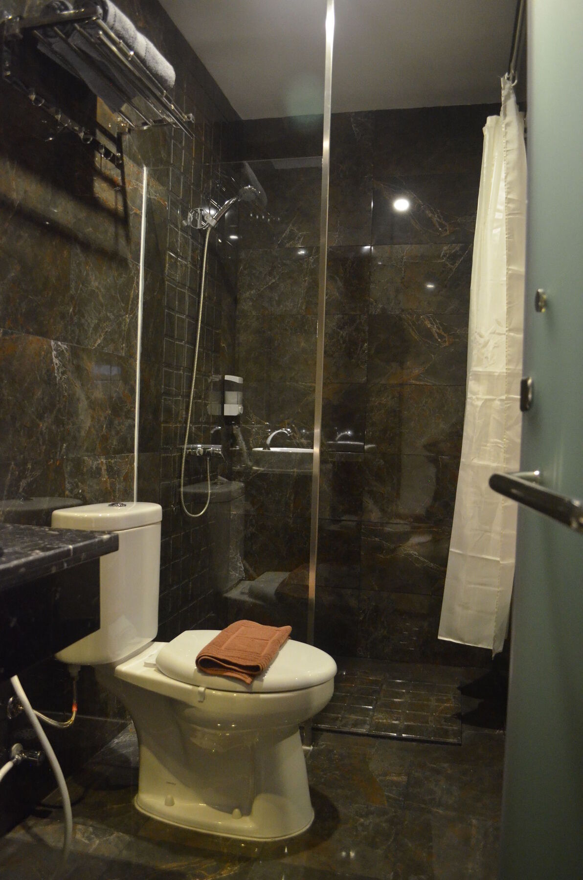 Mustika Gajah Mada Hotel 2*
