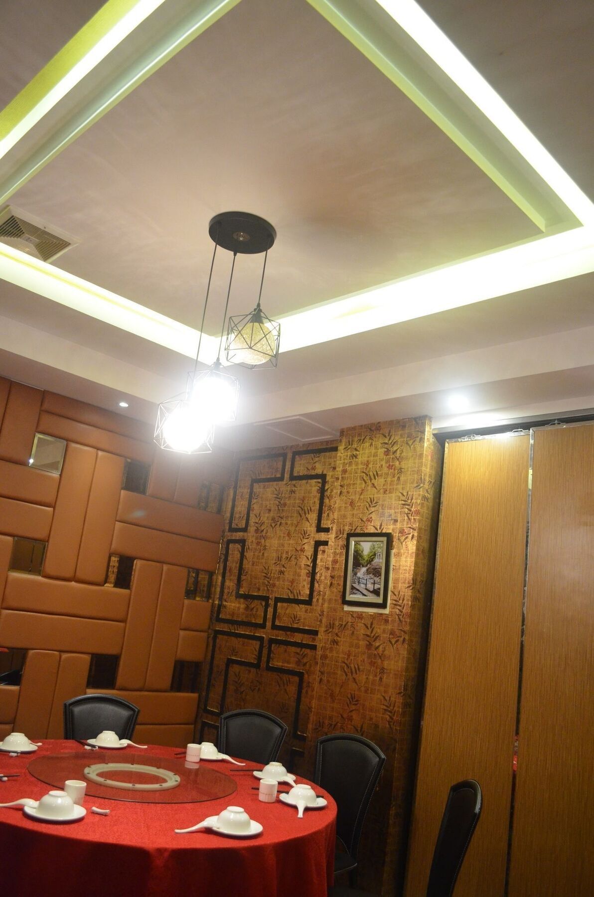 Mustika Gajah Mada Hotel 2*