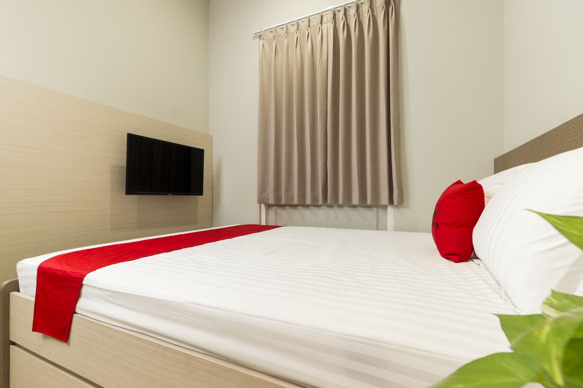 Guest house Reddoorz @ Patal Senayan 2*