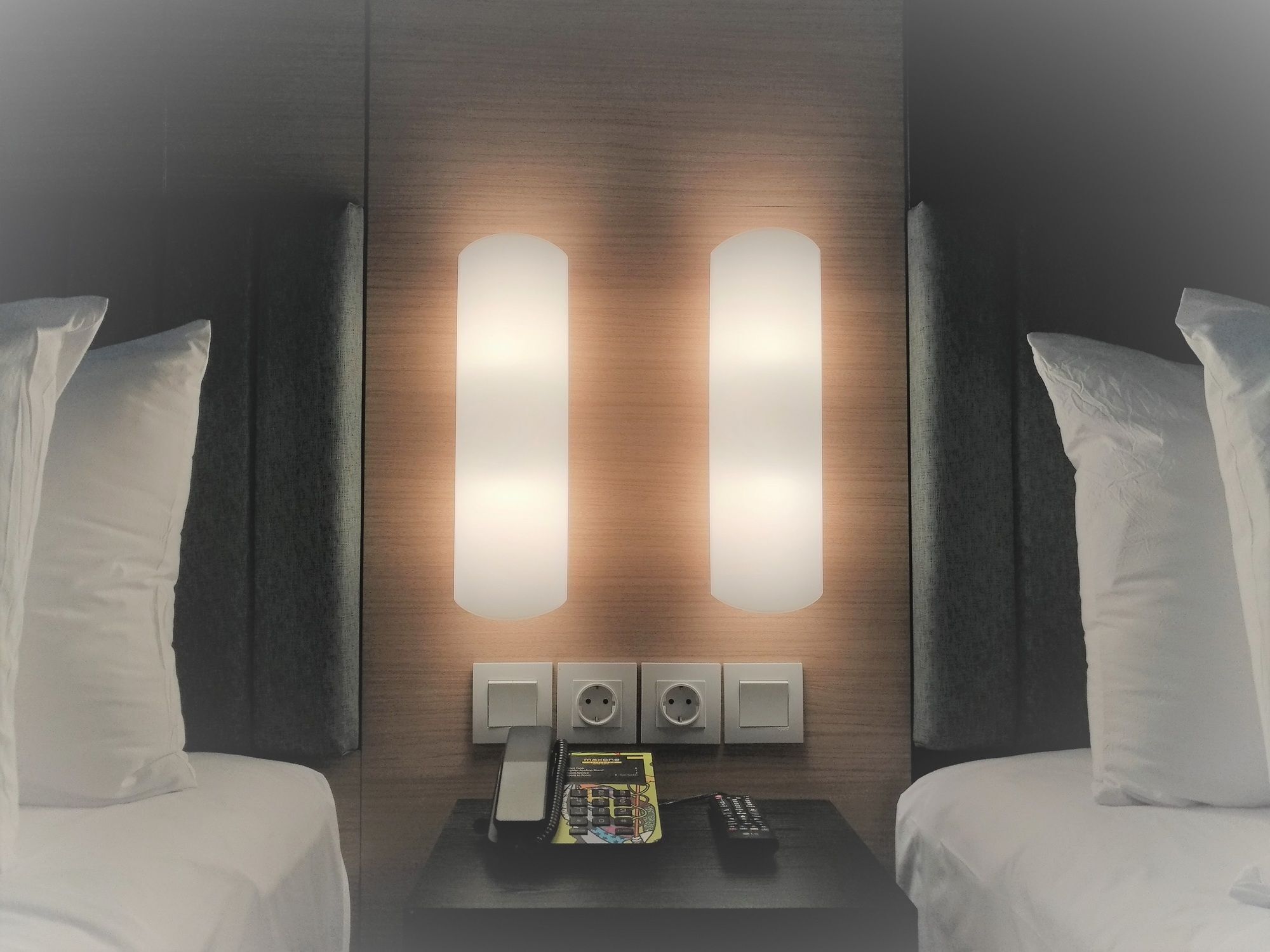 Maxone Platinum Hayam Wuruk Jakarta