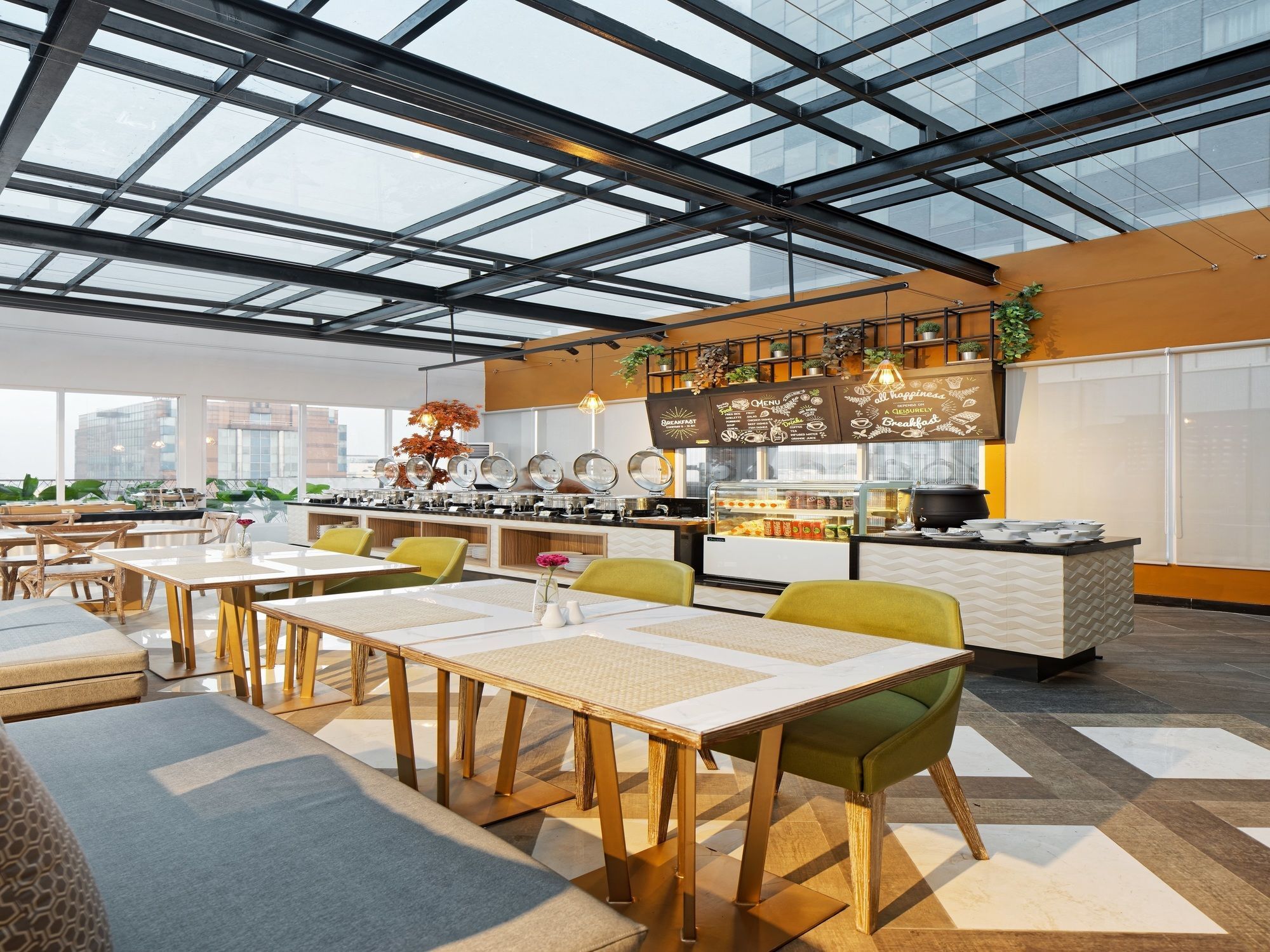 Maxone Platinum Hayam Wuruk Hotel 3*
