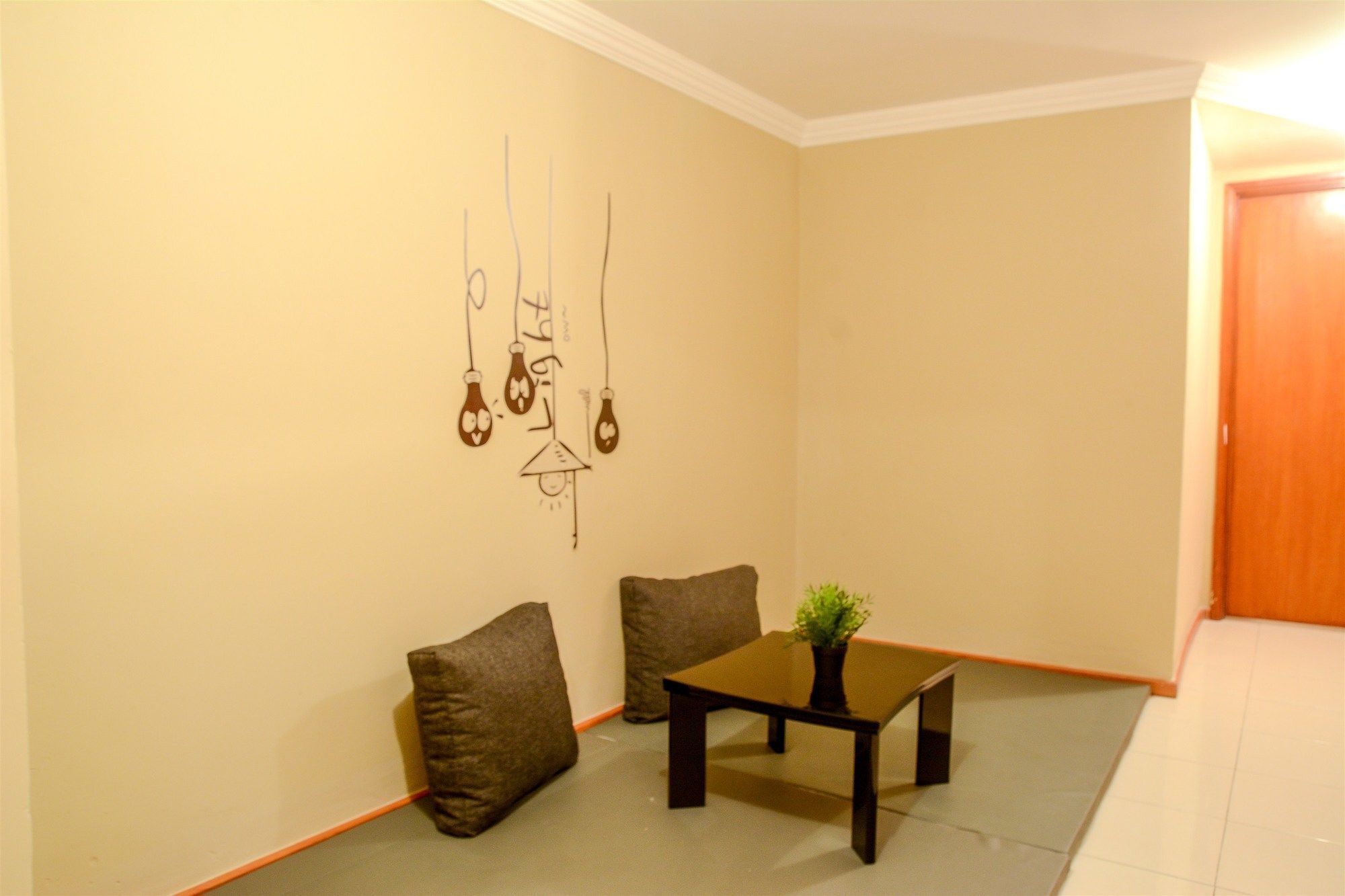 Apartment 3 Bedrooms Grand Palace Kemayoran By Travelio