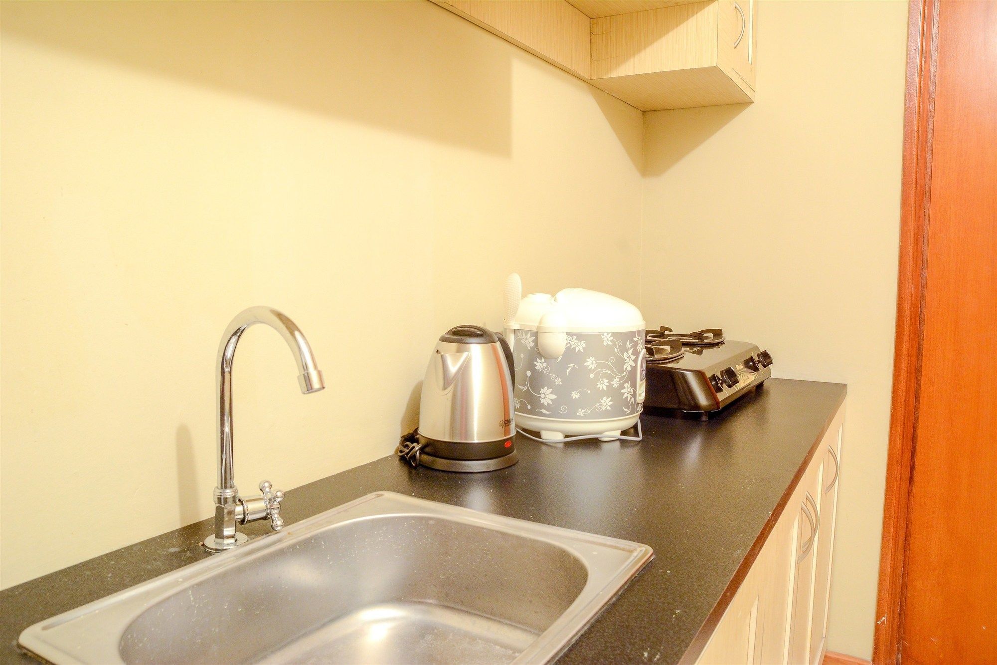 Apartment 3 Bedrooms Grand Palace Kemayoran By Travelio *