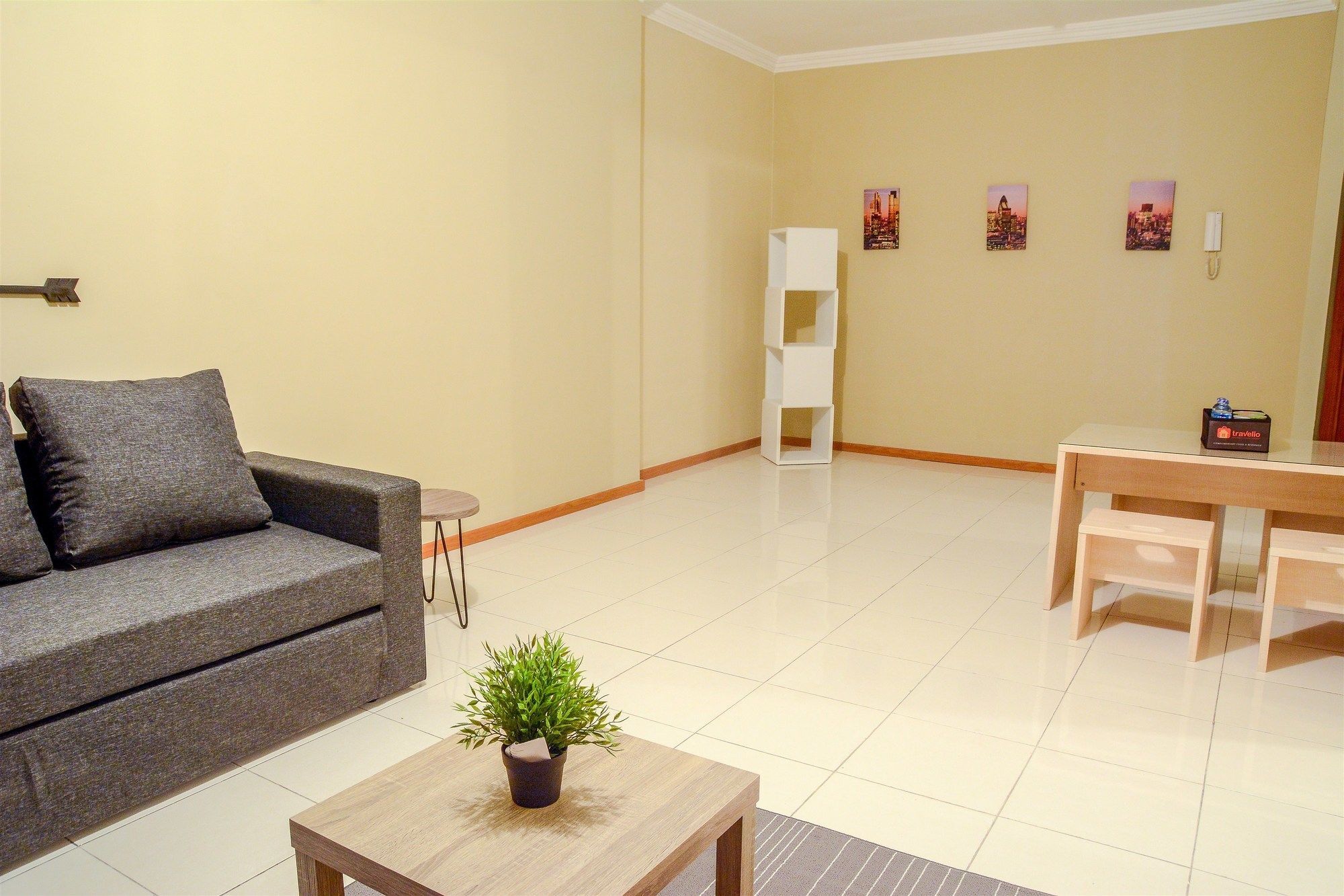 3 Bedrooms Grand Palace Kemayoran By Travelio Apartment