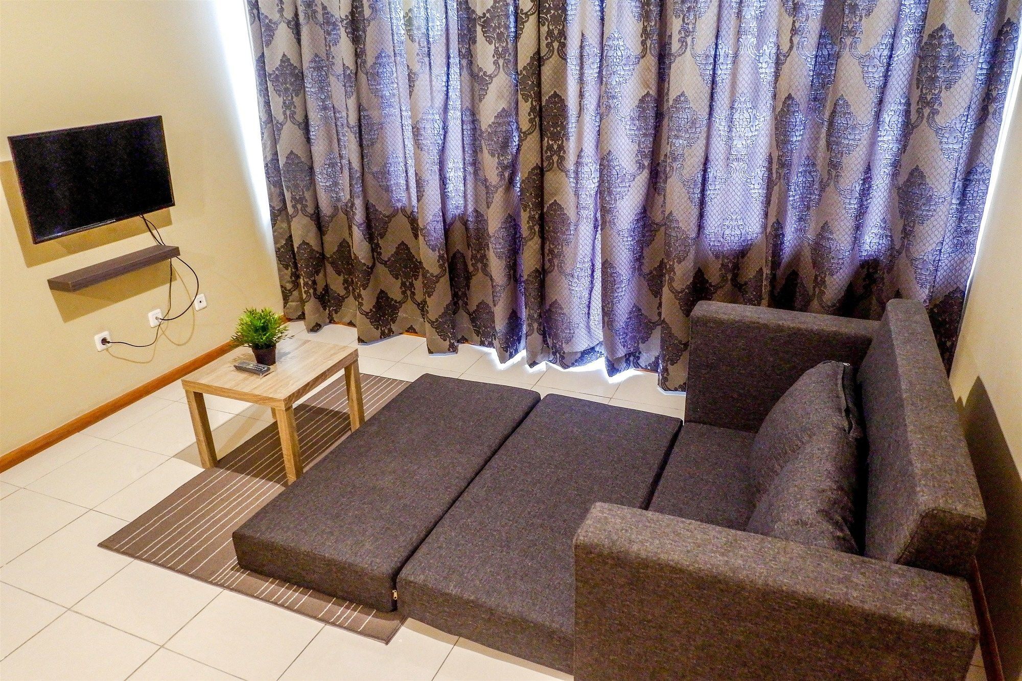 3 Bedrooms Grand Palace Kemayoran By Travelio Apartment *