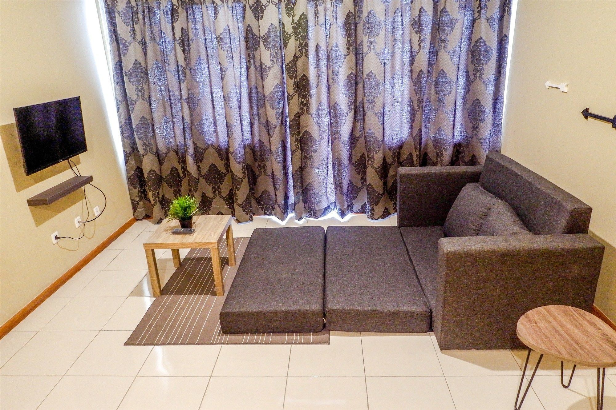 Apartment 3 Bedrooms Grand Palace Kemayoran By Travelio *