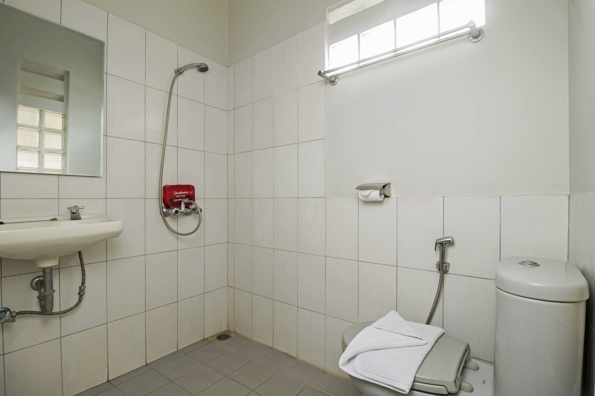 Hotel Reddoorz At Mampang Prapatan 3*