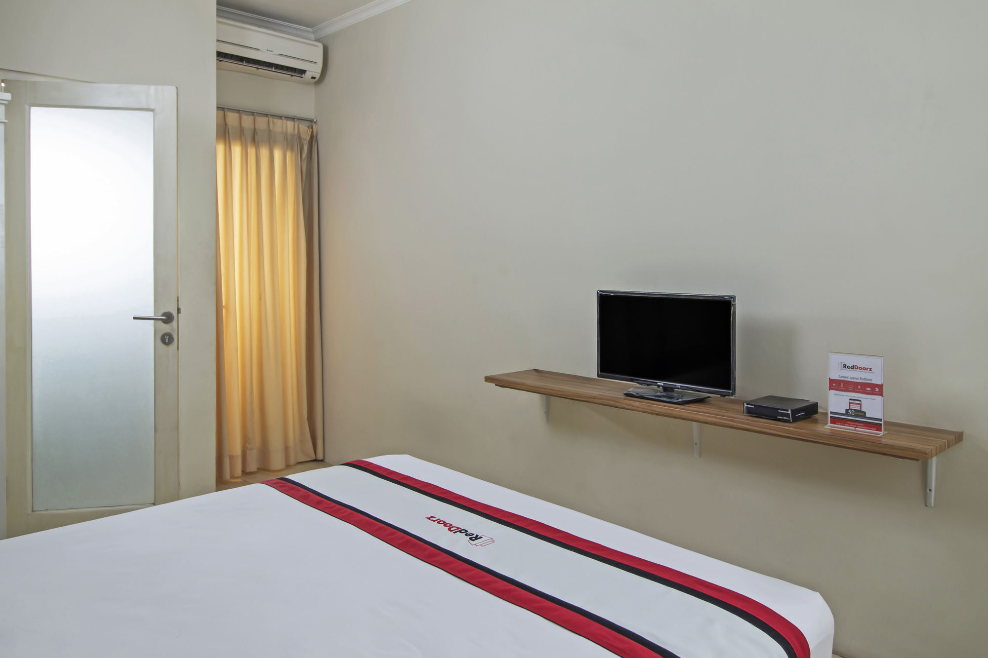 Reddoorz At Mampang Prapatan 3* Jakarta