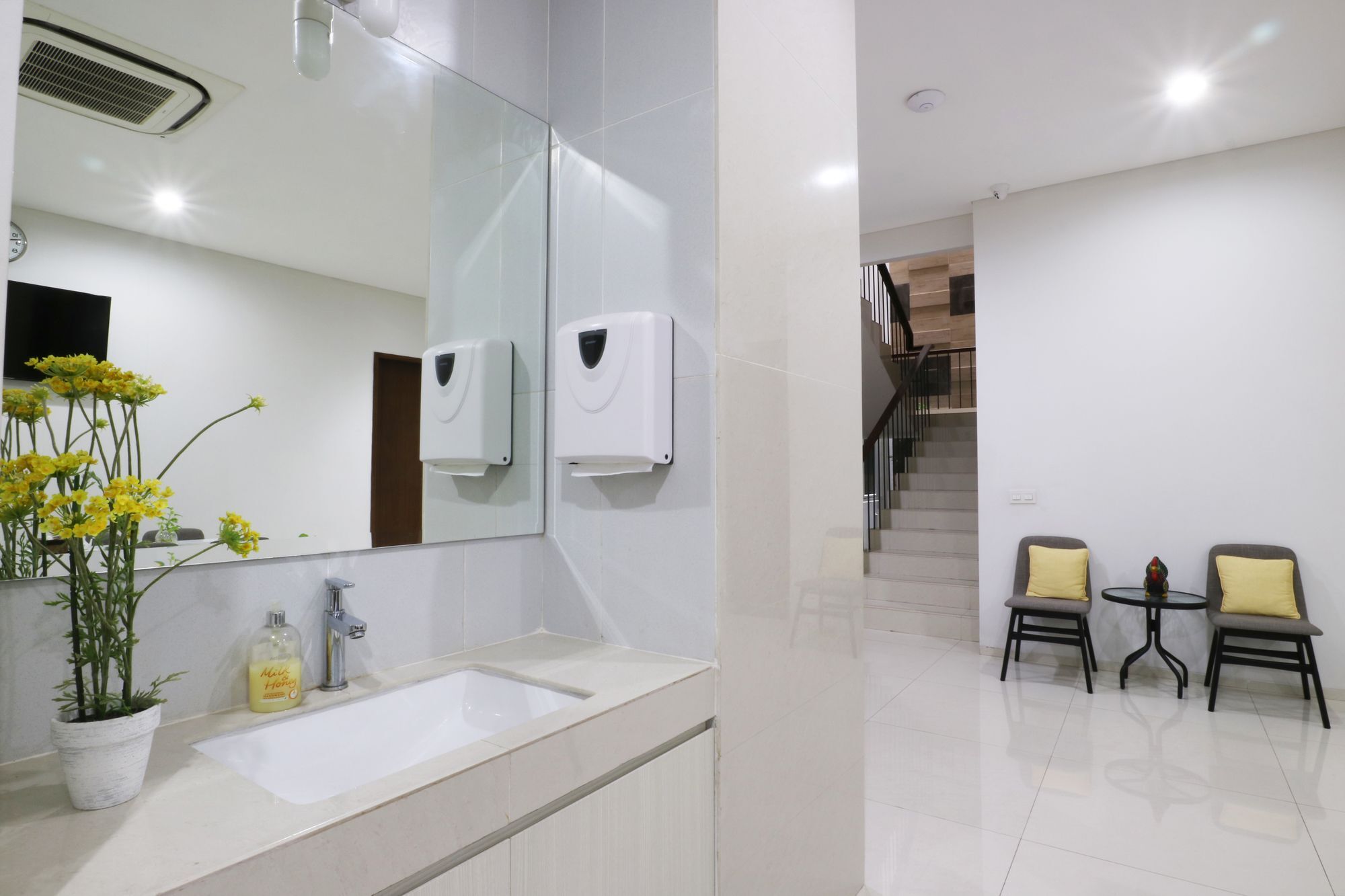 Mk House Senopati Hotel 4*
