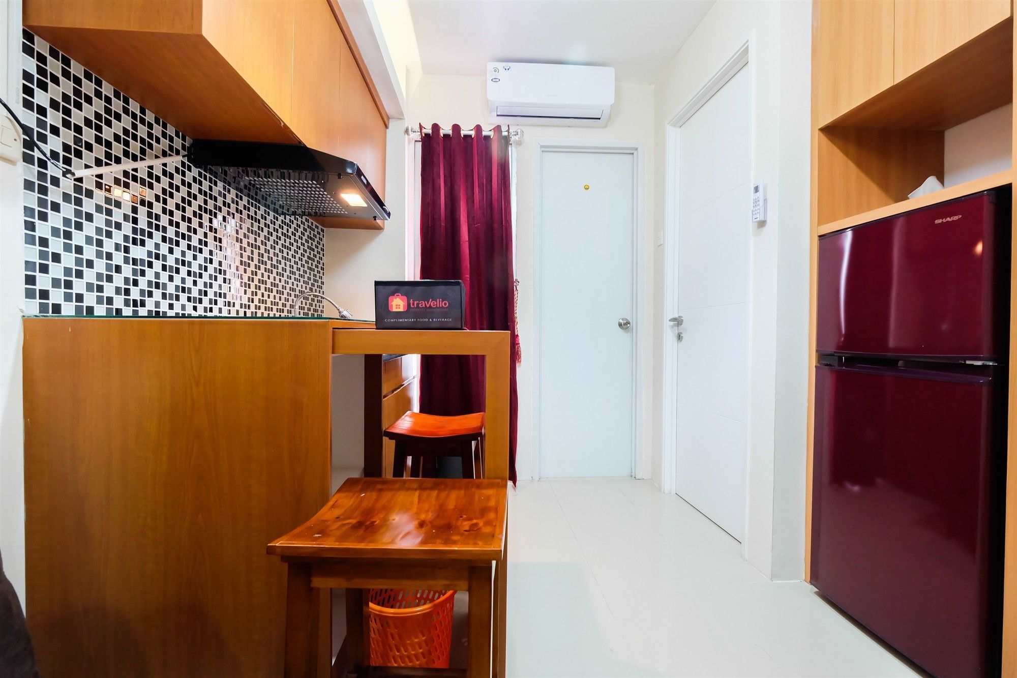 Apartment Pleasant 2 Bedrooms At Bassura By Travelio Jakarta