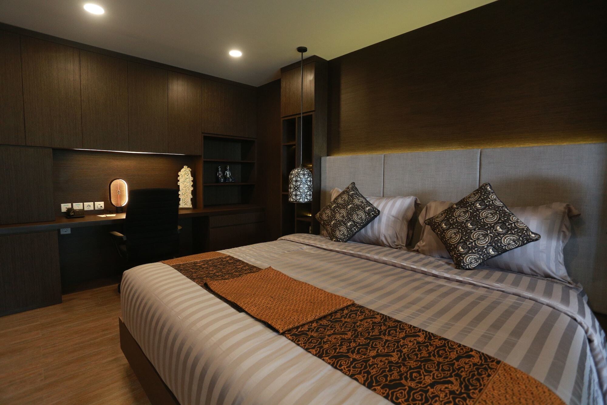 S7 Gandaria Hotel 4*