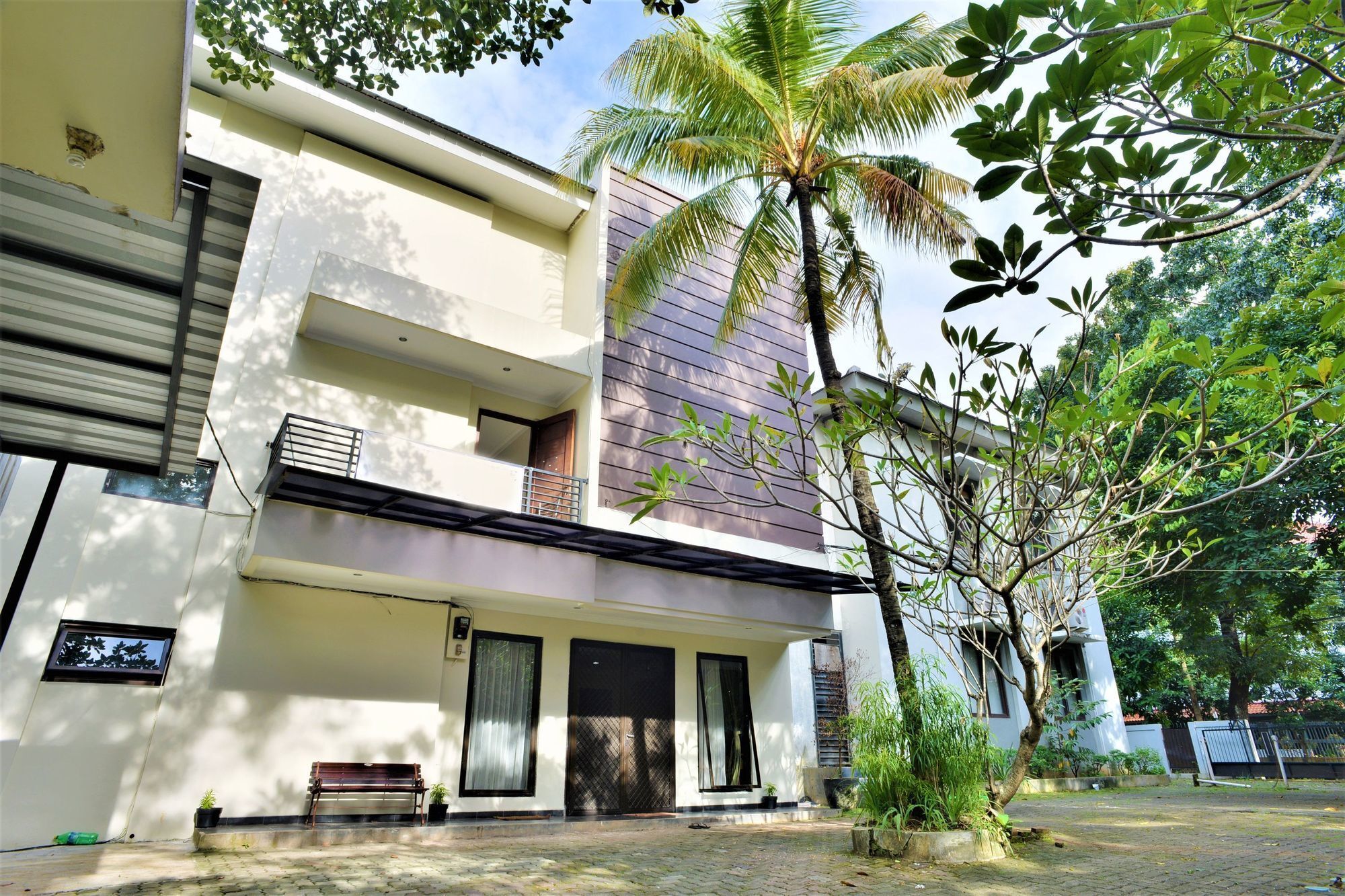 Jasmine Hotel 3*