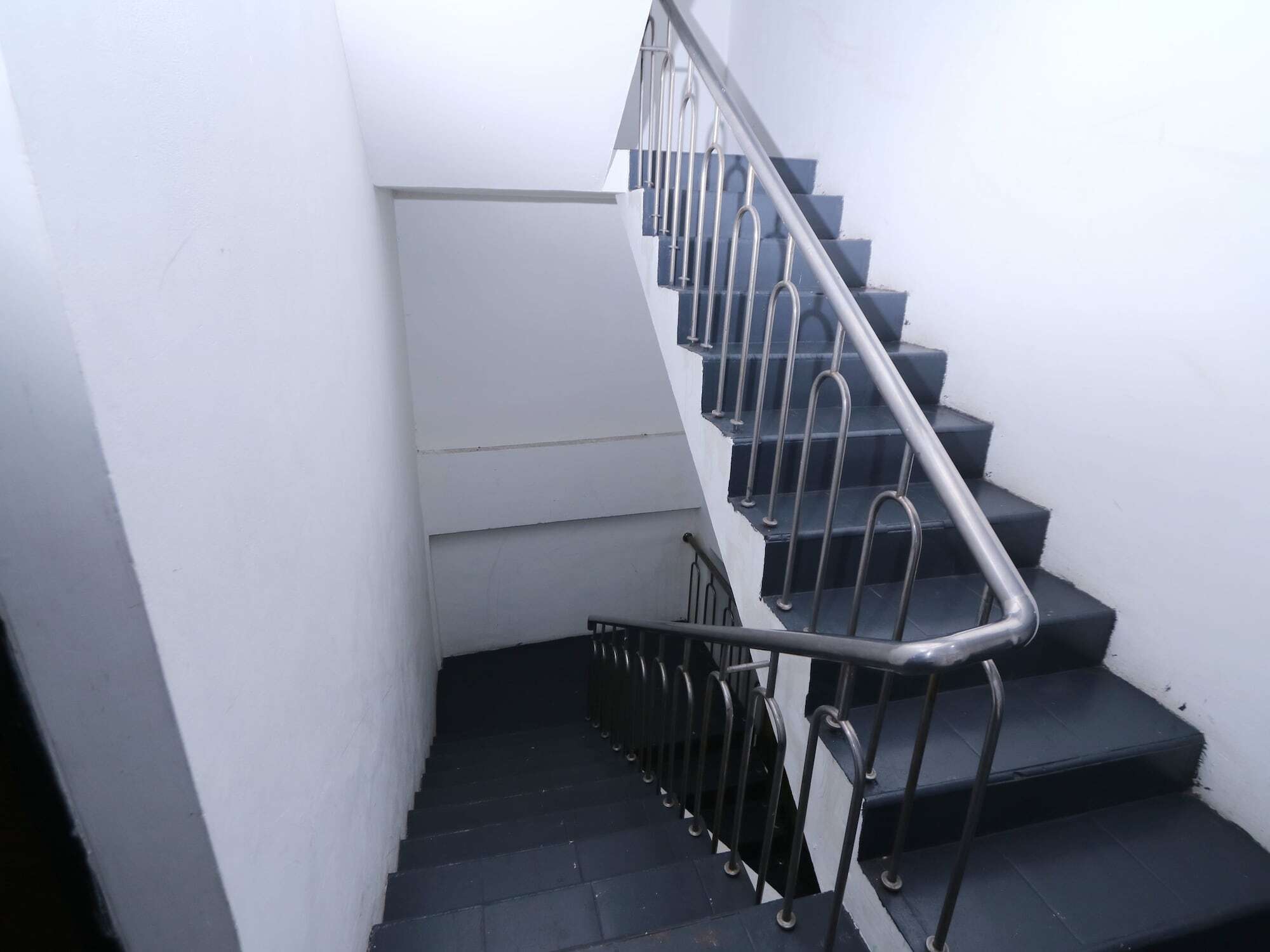 Hotel Reddoorz Near Pasar Baru 4