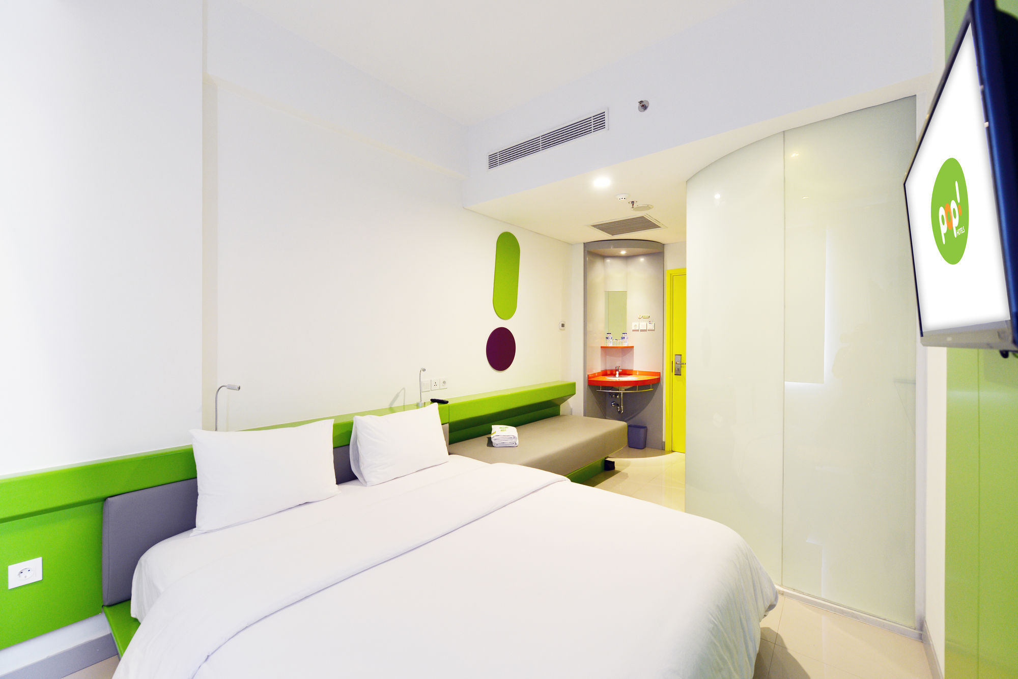 Pop! Kelapa Gading Hotel
