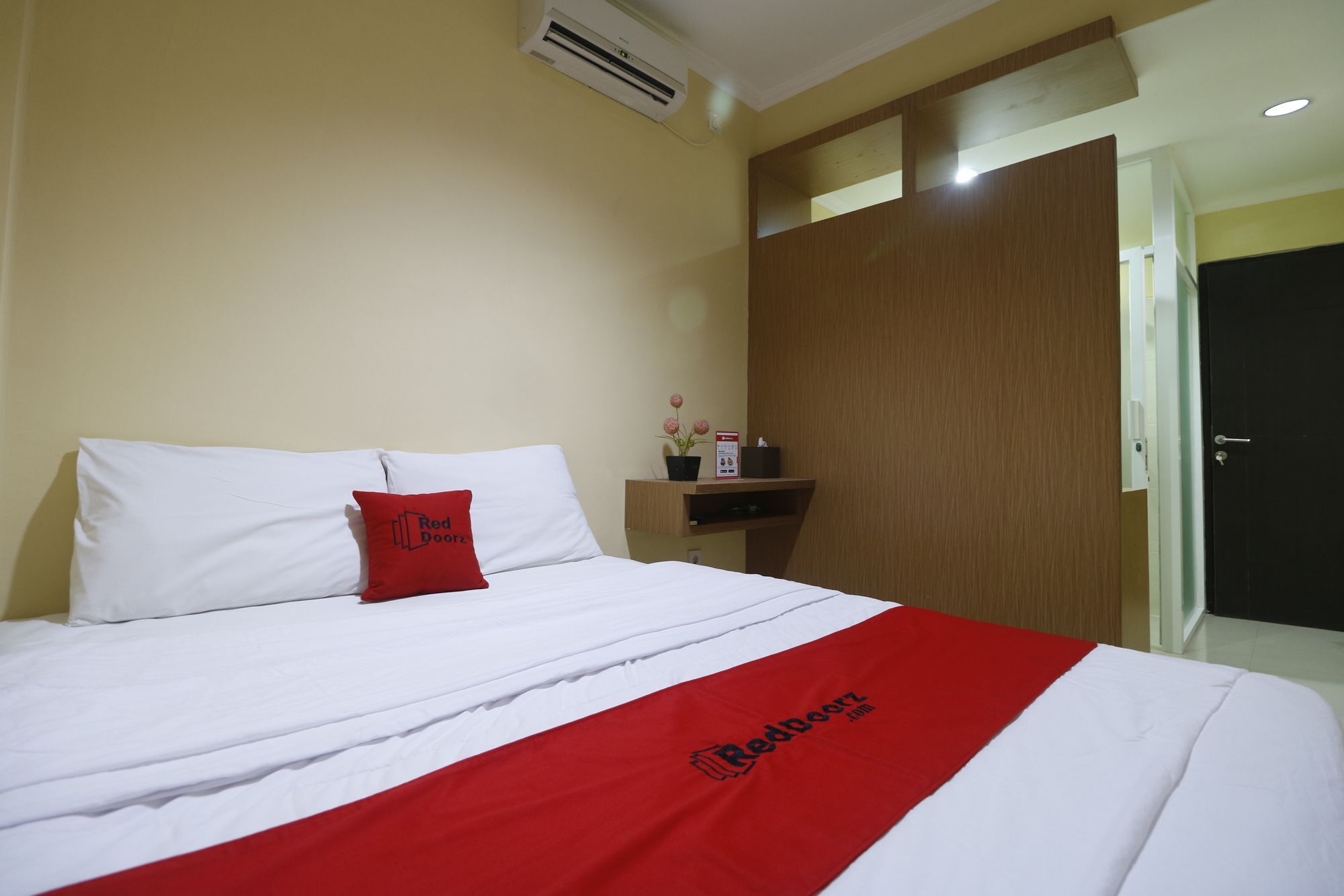 Rumah tetamu Reddoorz Near Itc Cempaka Mas 2*
