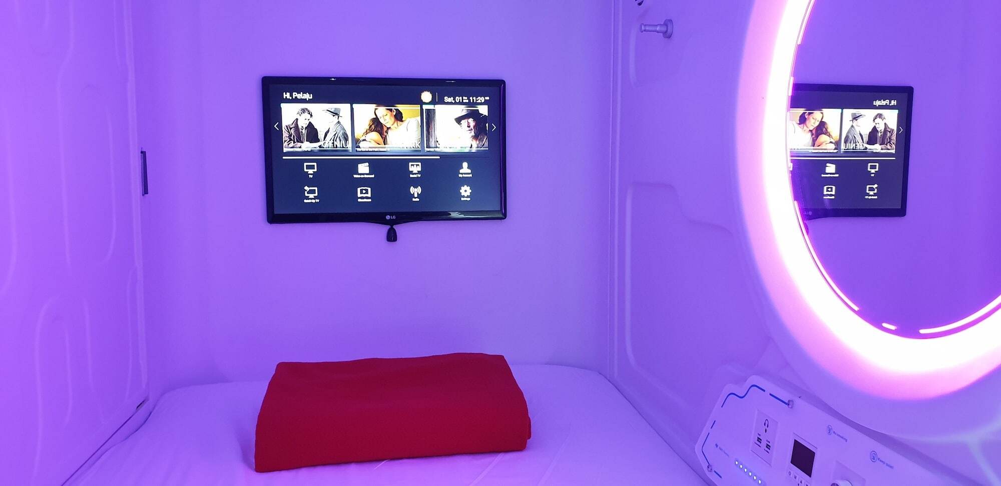Jakpod Capsule hotel