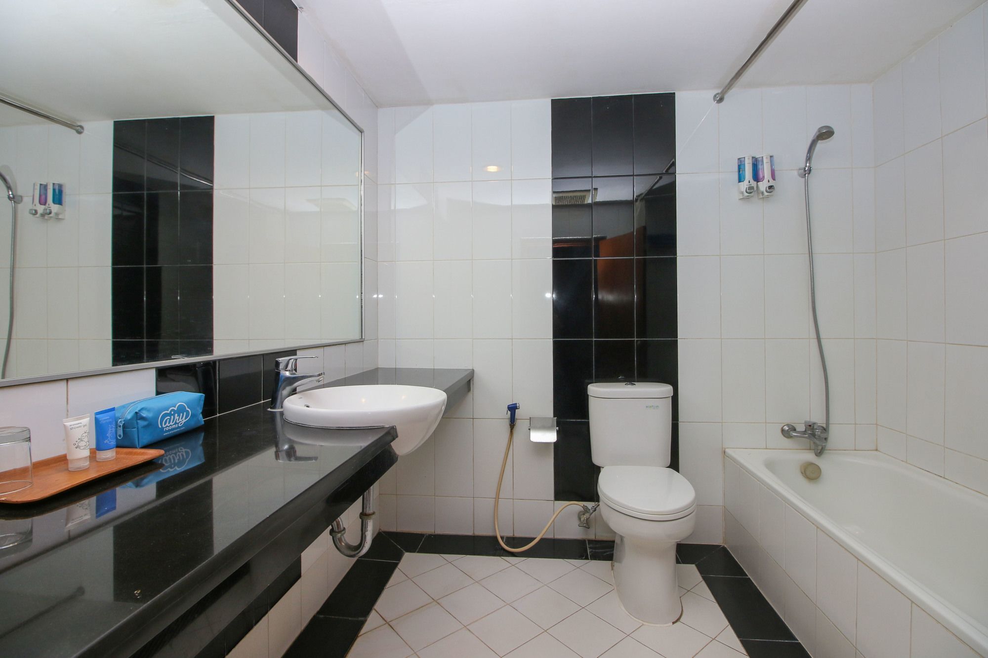 Hotel Airy Kemang Prapanca Raya 30 2*