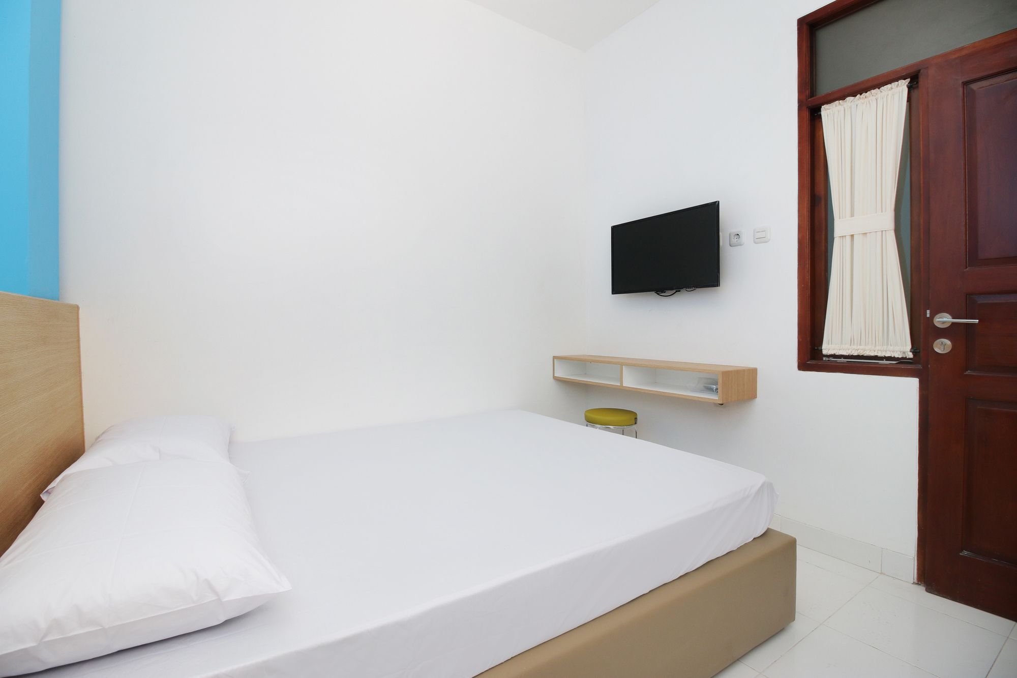 Sky Jelambar 1 Hotel