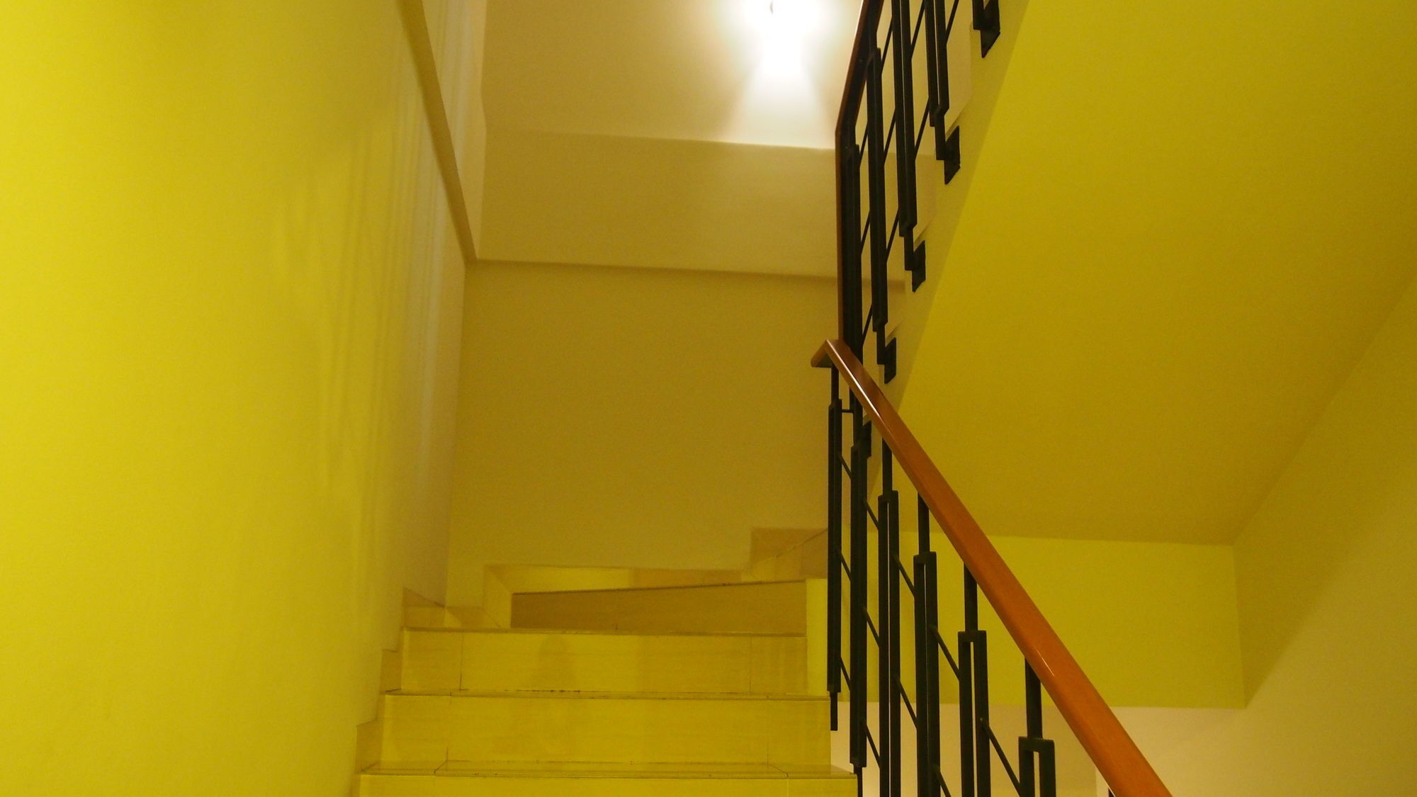 G7 Hotel 3*