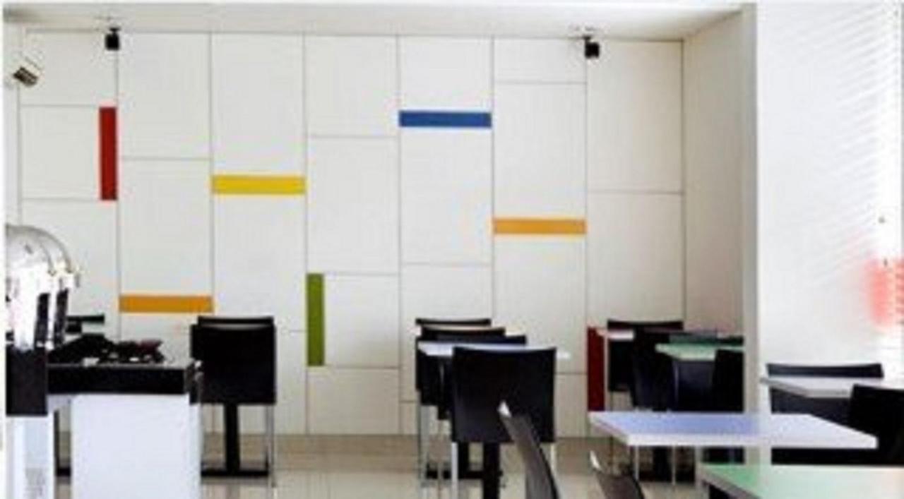 Hotel Amaris Panglima Polim 1