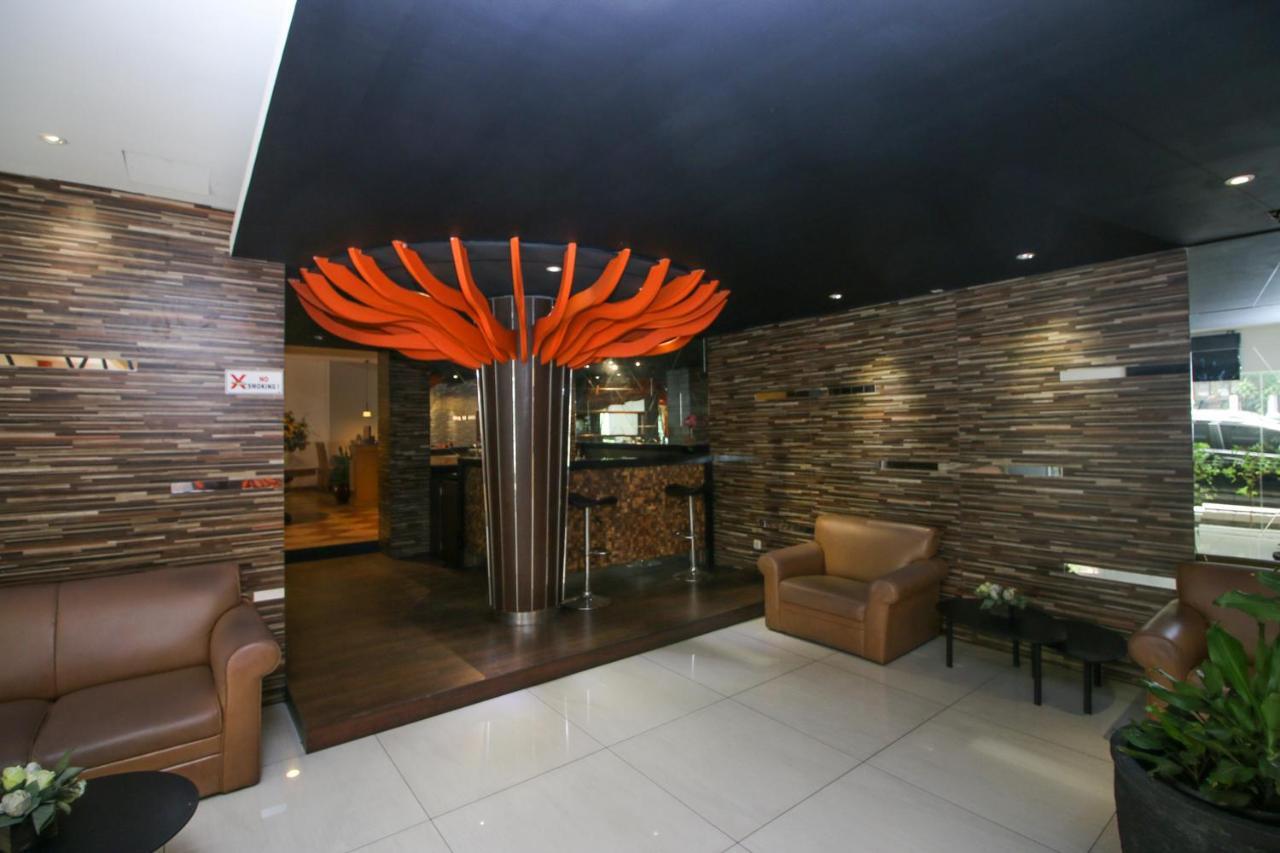 Khách sạn Airy Kemang Prapanca Raya 30