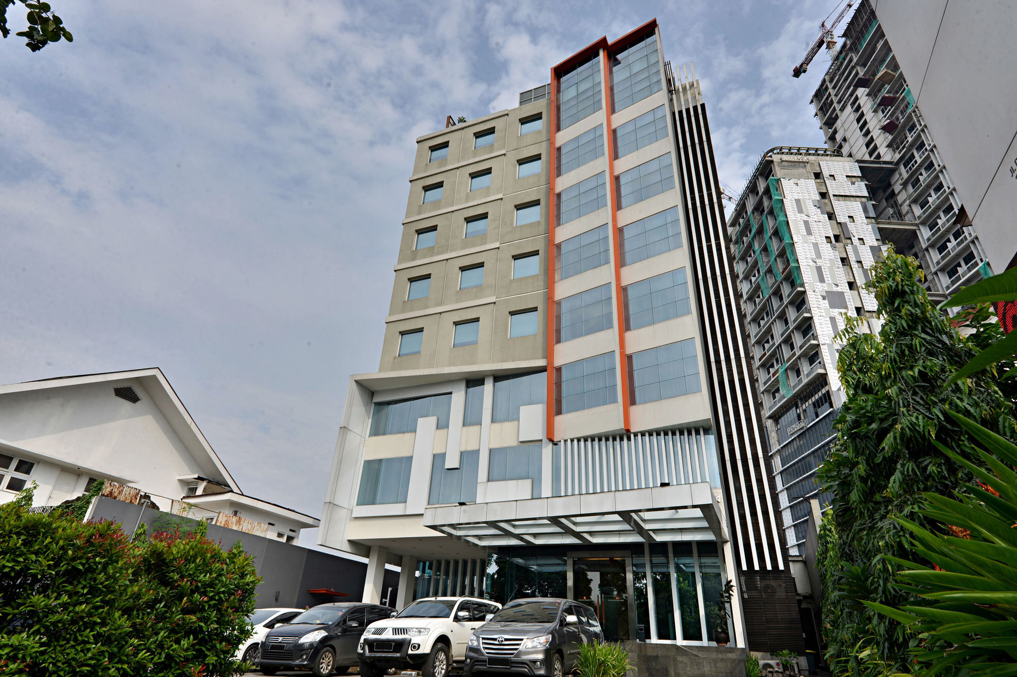 Hotel Zen Soepomo 100