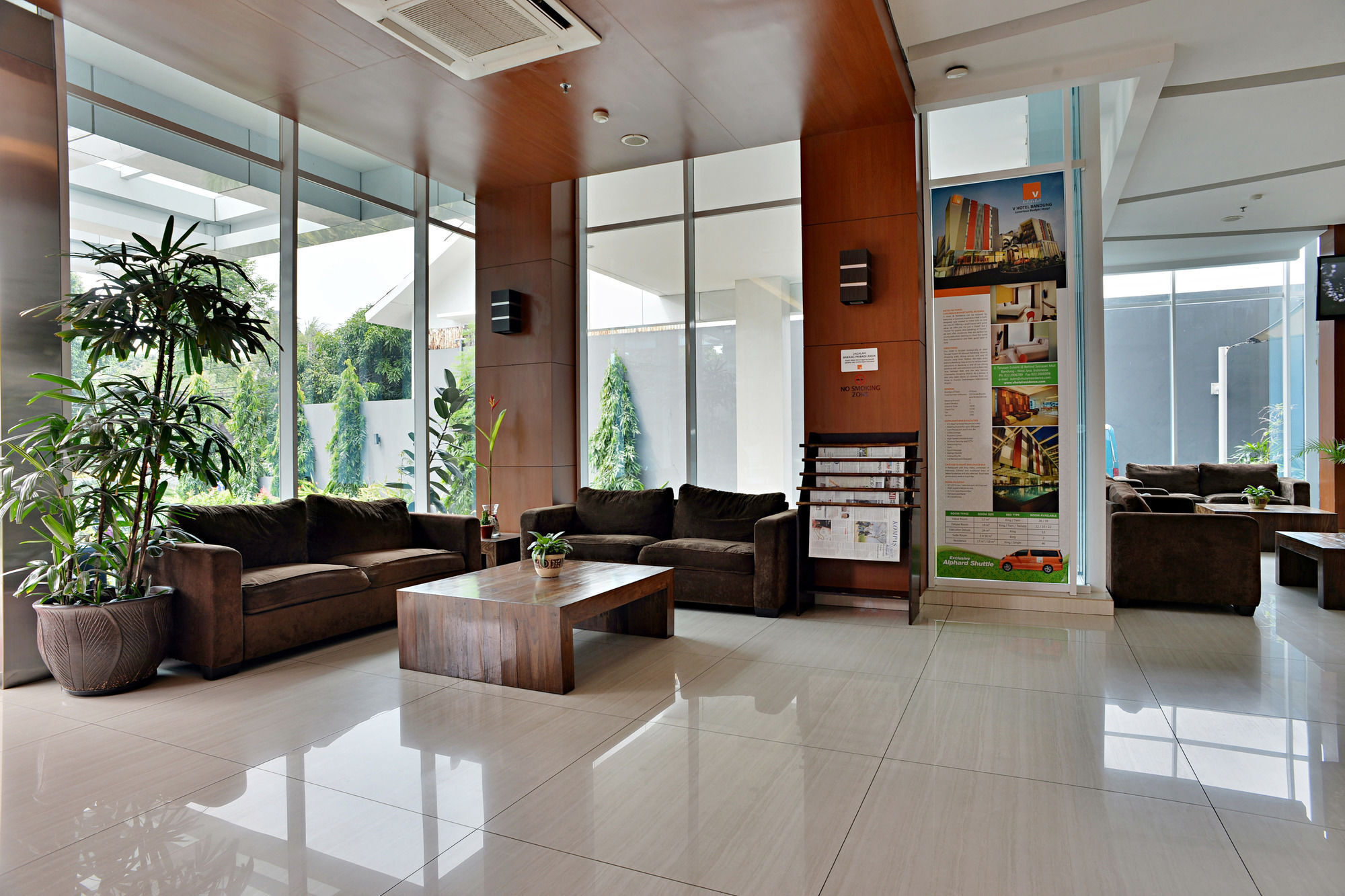 Hotel Zen Soepomo 100 Jakarta
