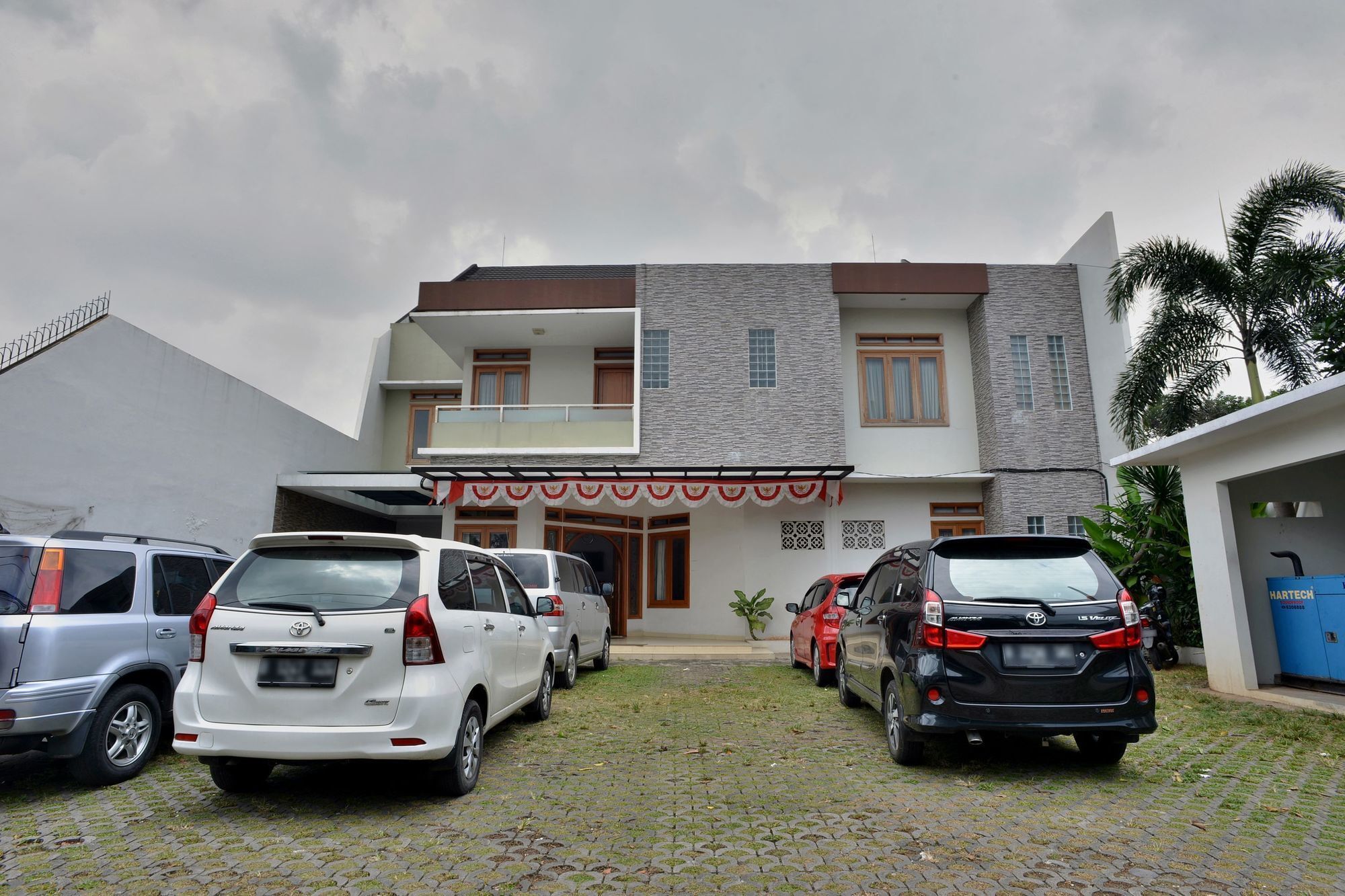 Zen Basic Kelapa Dua Kebon Jeruk 3*