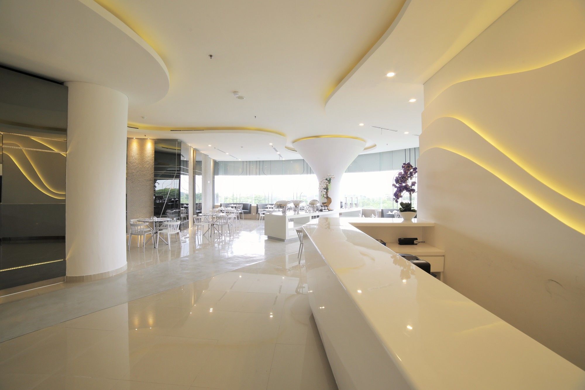 Ozone Pantai Indah Kapuk 3*