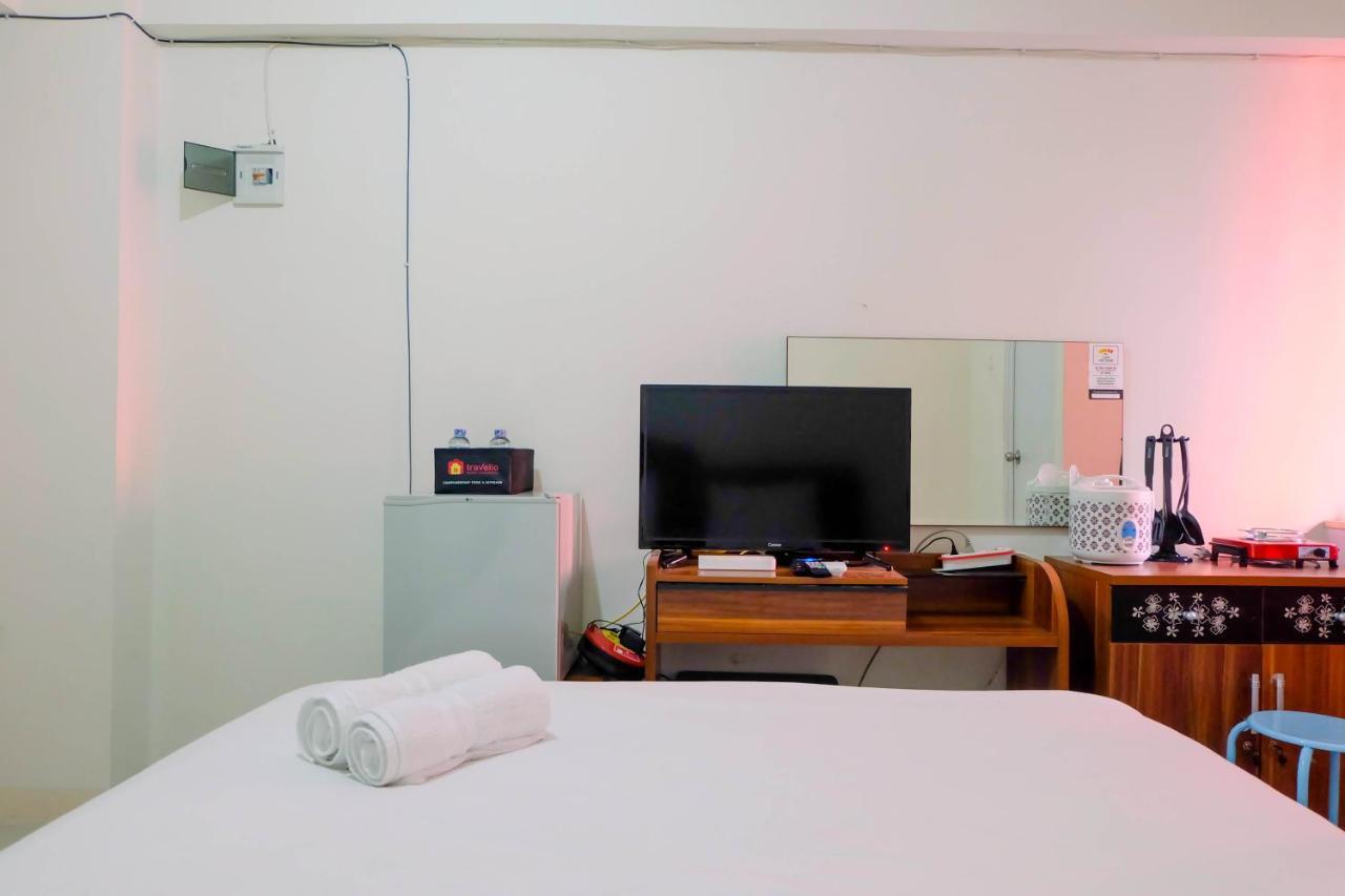 Apartment Simply At Pramuka By Travelio