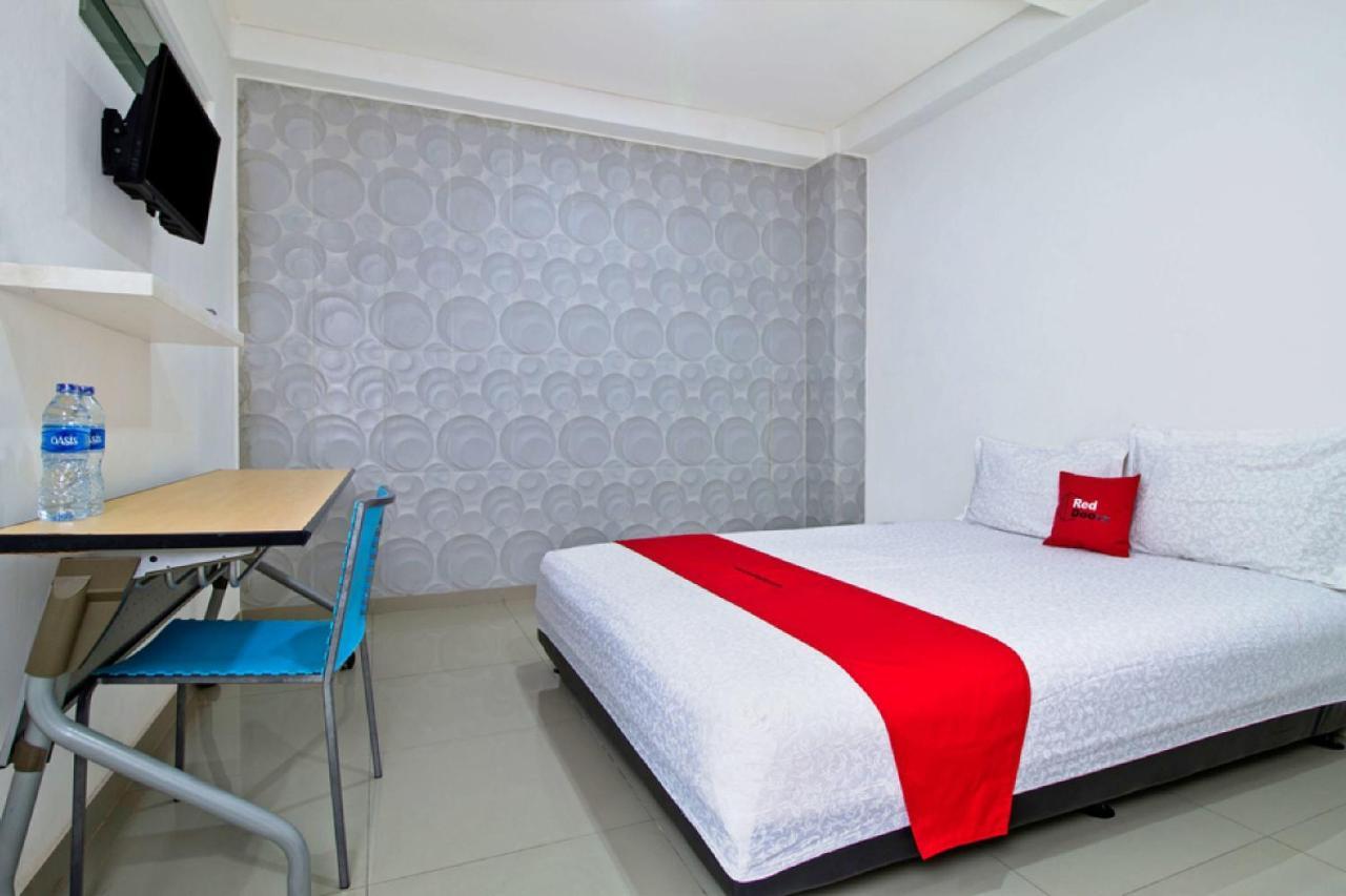 Reddoorz @ Pulomas 2* Jakarta