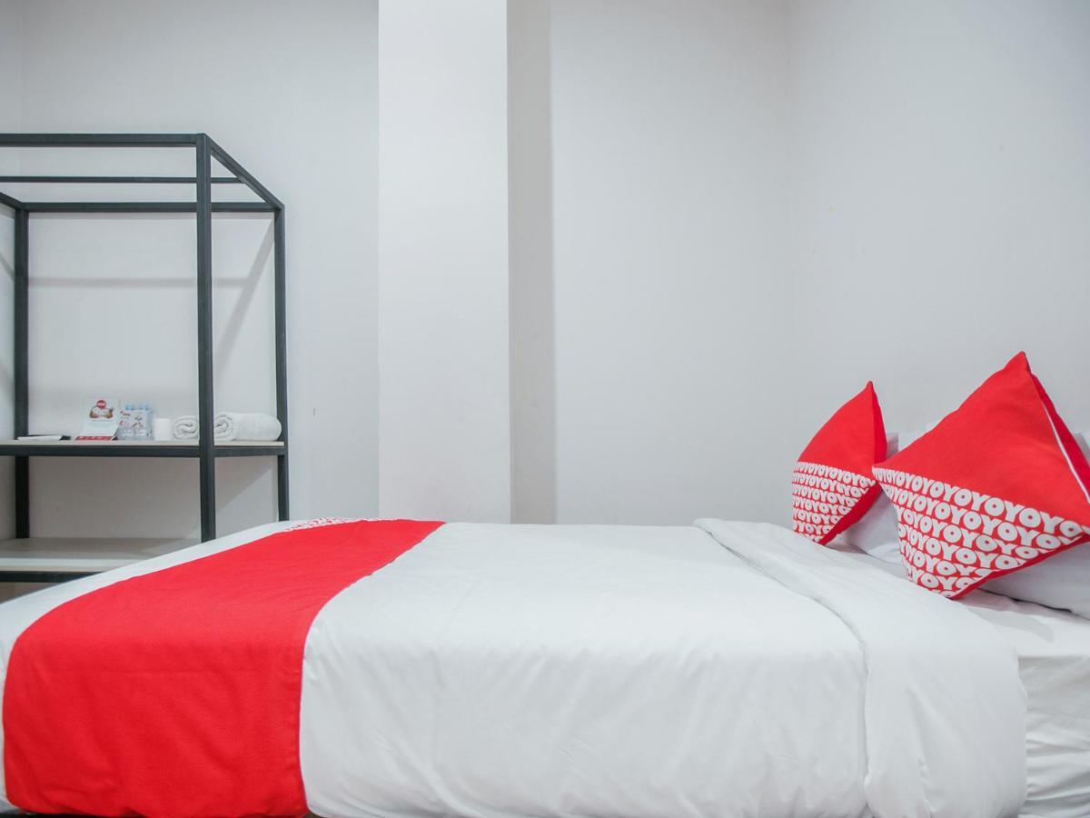 Oyo 127 W Hotel Jakarta