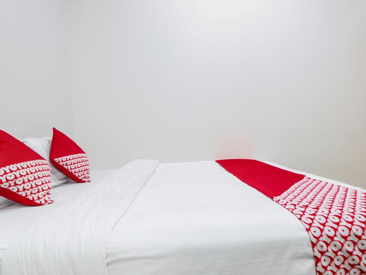 Oyo 127 W Hotel Jacarta